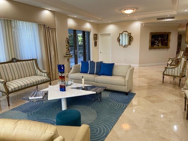 THE SAVOY ON PALM - Residential