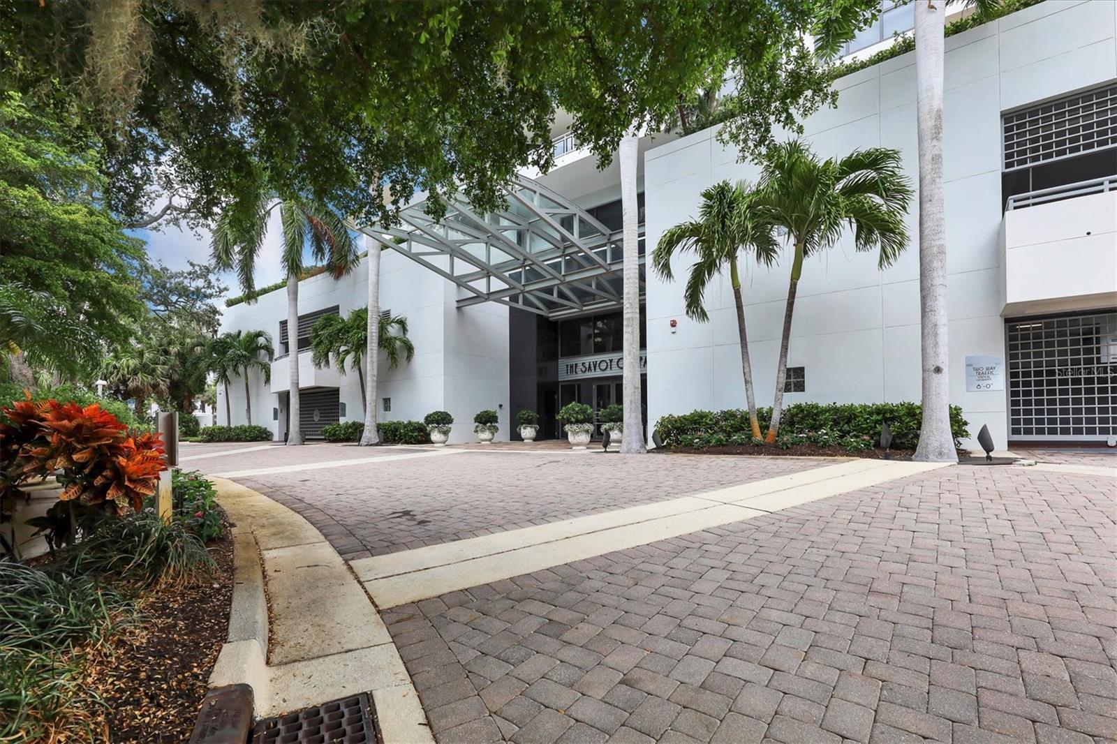 THE SAVOY ON PALM - Residential