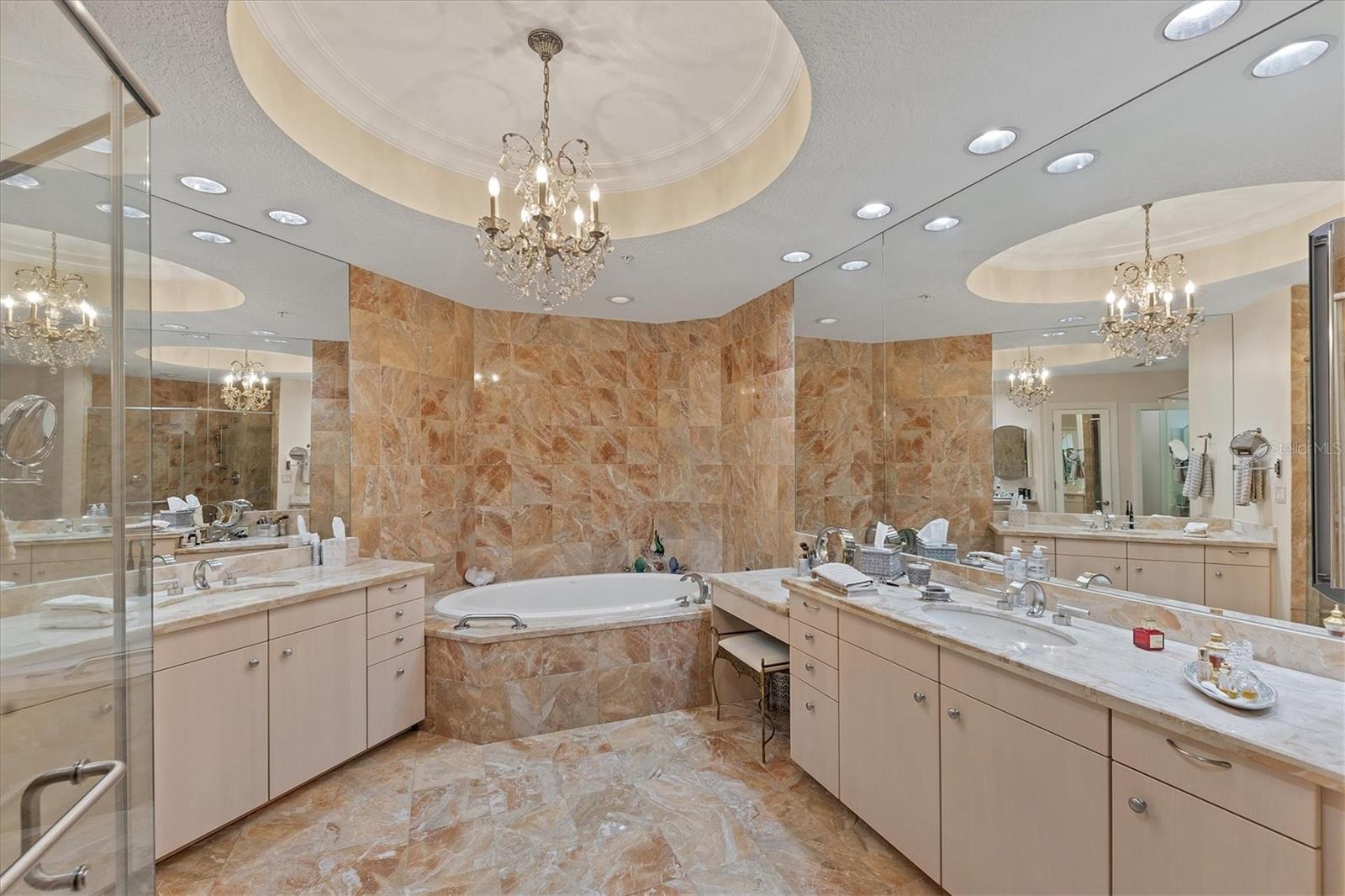 THE SAVOY ON PALM - Residential