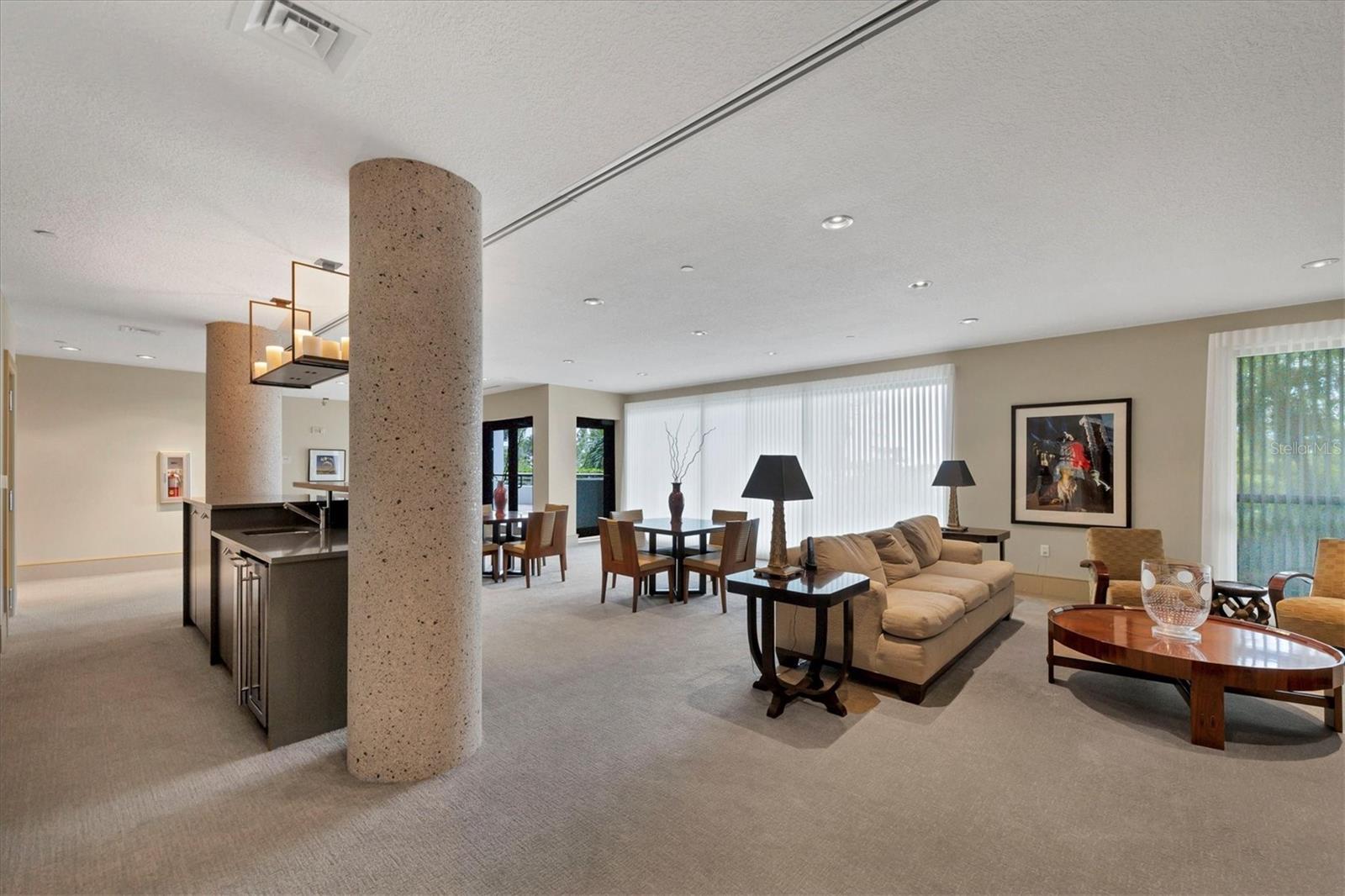 THE SAVOY ON PALM - Residential