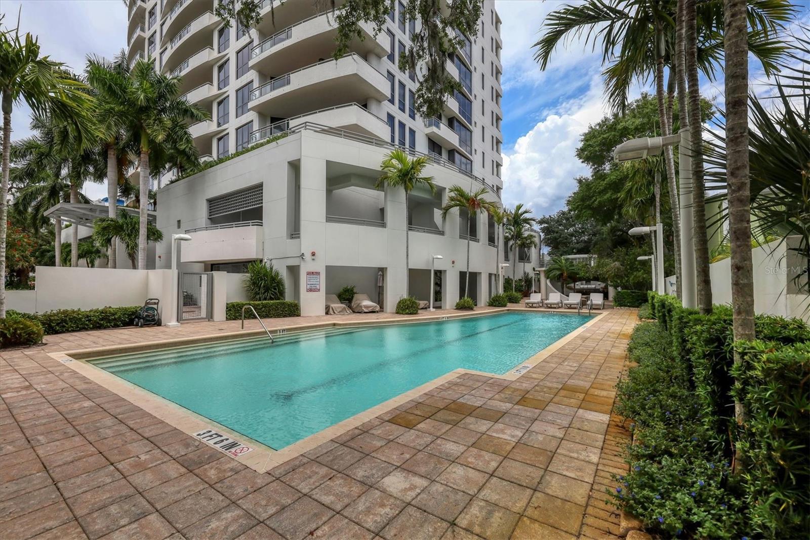 THE SAVOY ON PALM - Residential