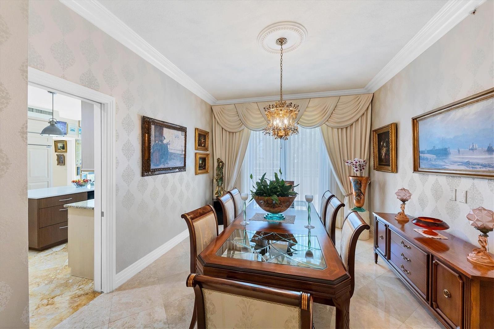 THE SAVOY ON PALM - Residential