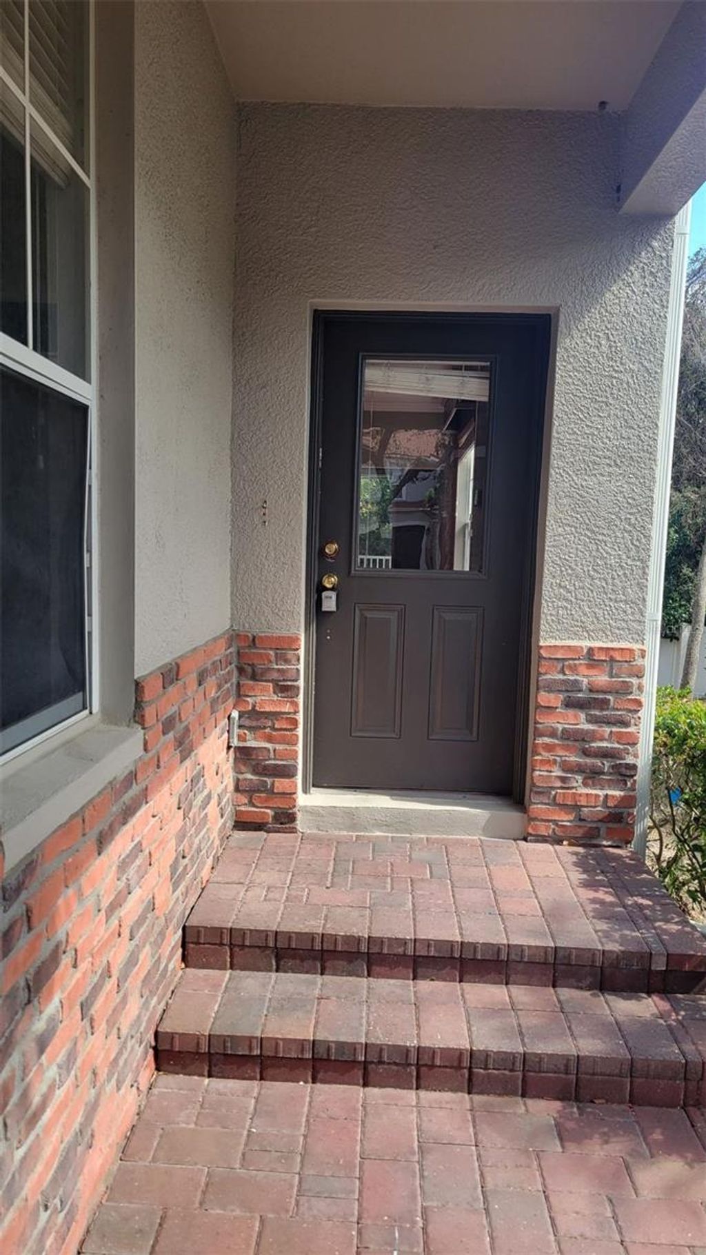 Photo of 1443 Hillview Lane, Tarpon Springs, FL 34689 (MLS # TB8484348)