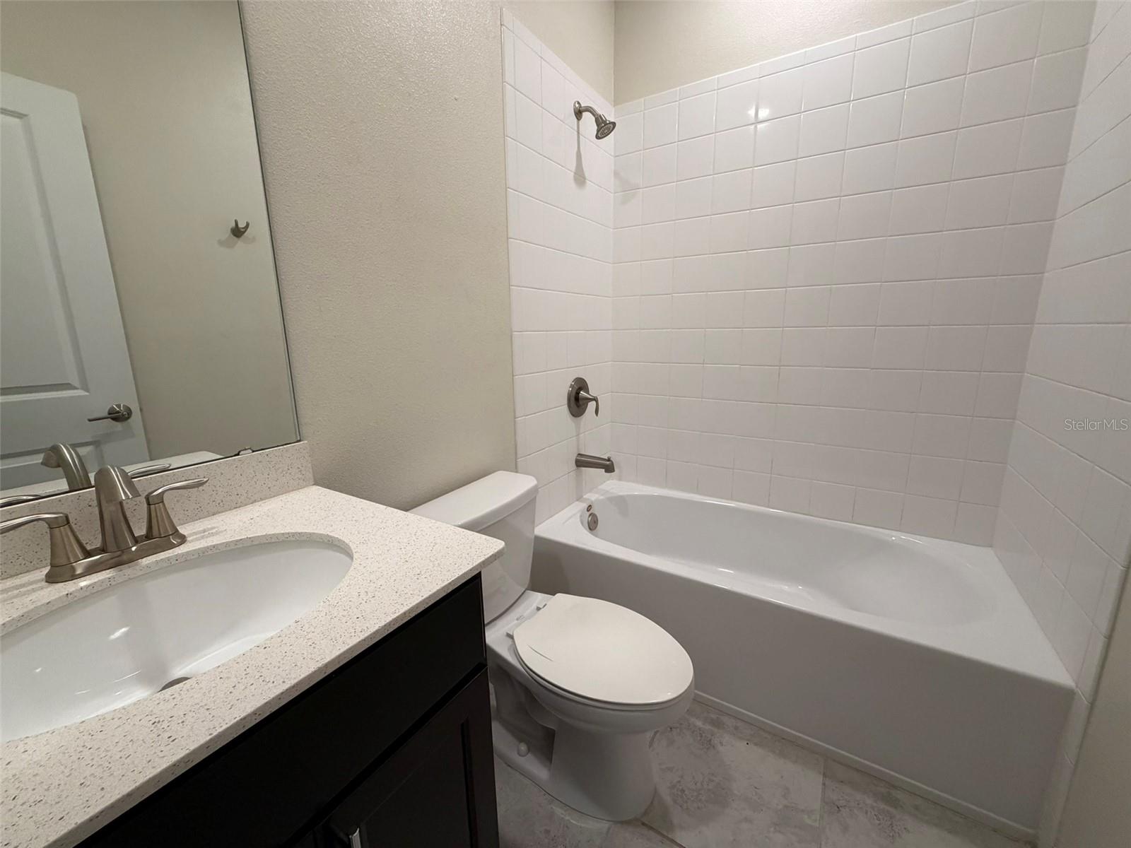 ECON TRLS PH 2 - Residential Lease