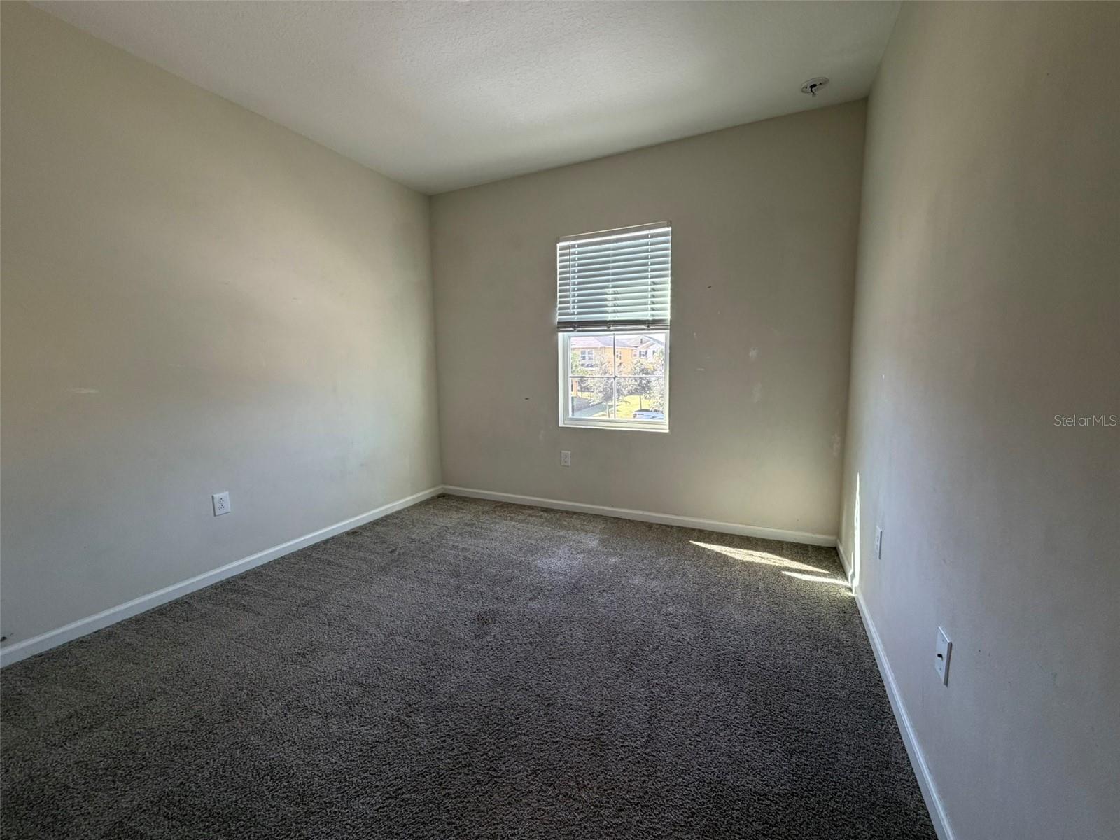 ECON TRLS PH 2 - Residential Lease