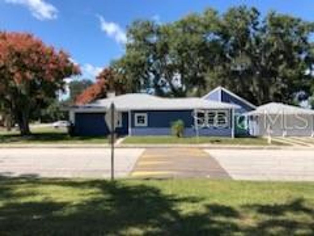 Photo of 99 14th Street SE, Winter Haven, FL 33884 (MLS # O6353914)