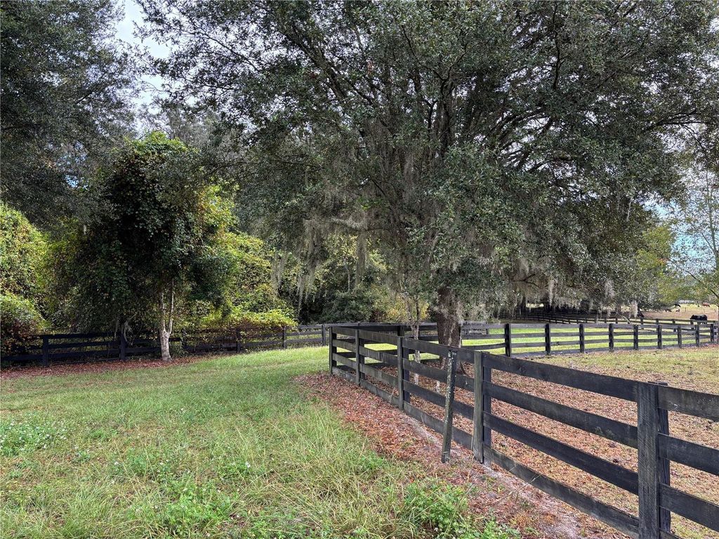 Photo of 8506 SW 135 Lane, Archer, FL 32618 (MLS # GC536368)