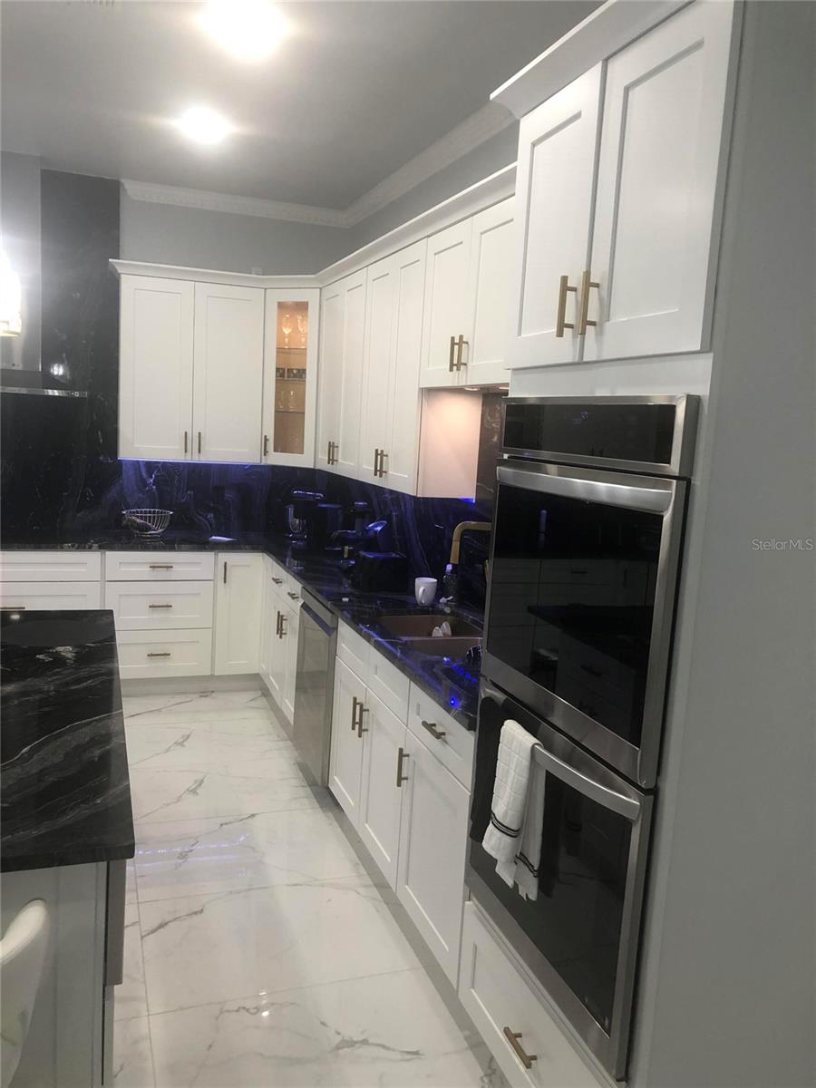 2300 PAINTER LANE