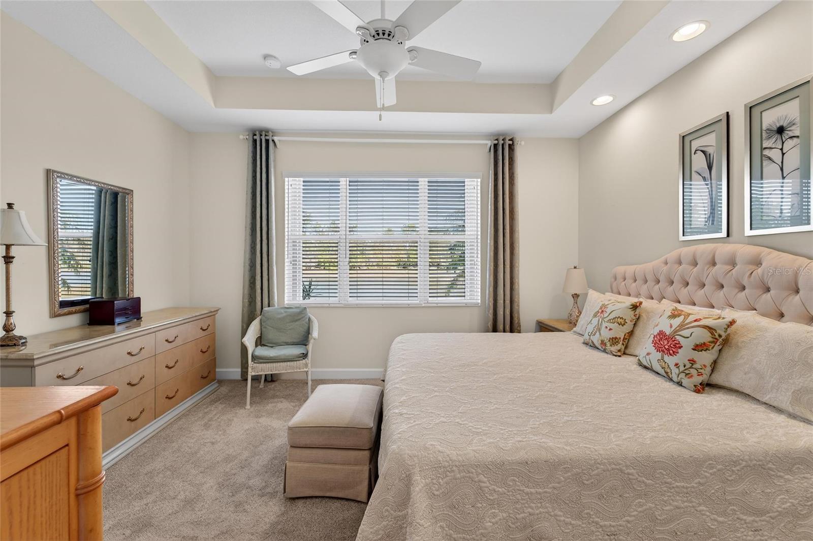 OAKLEY GREEN CONDO - Residential