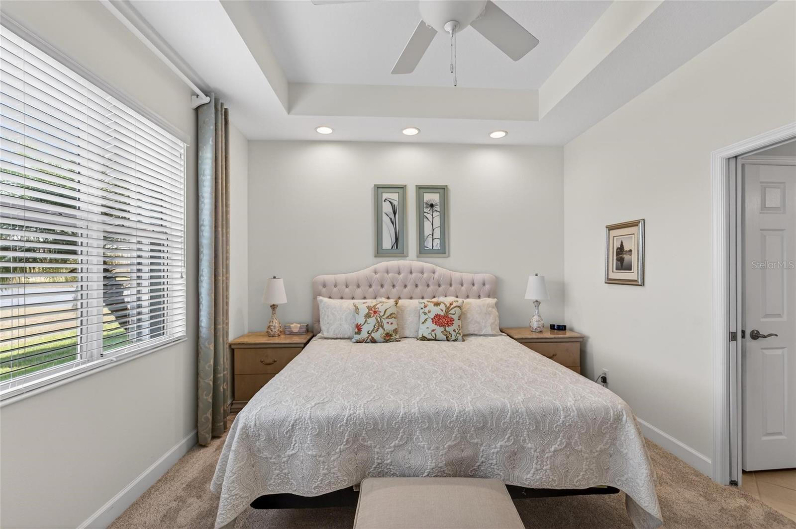 OAKLEY GREEN CONDO - Residential