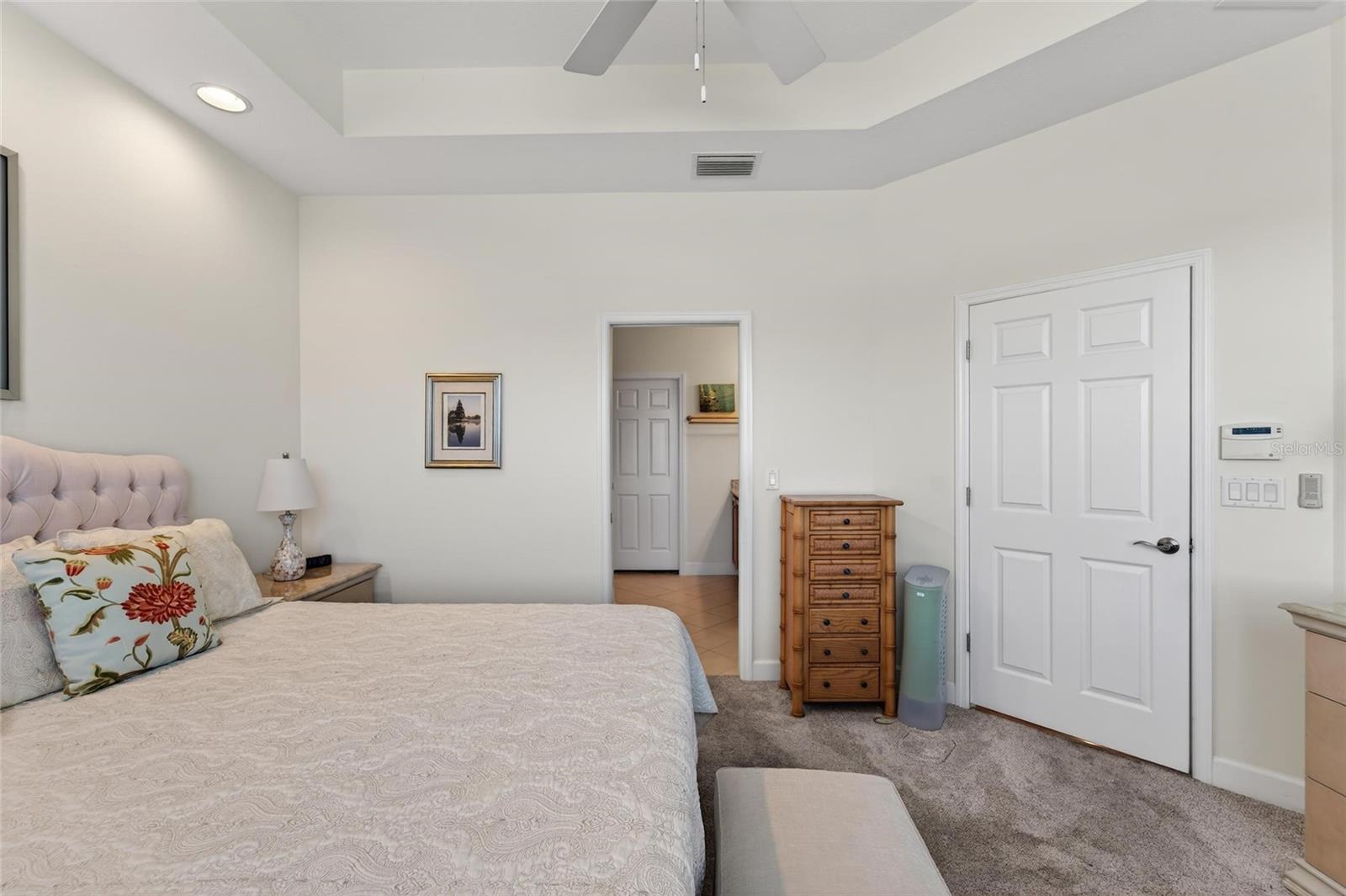 OAKLEY GREEN CONDO - Residential