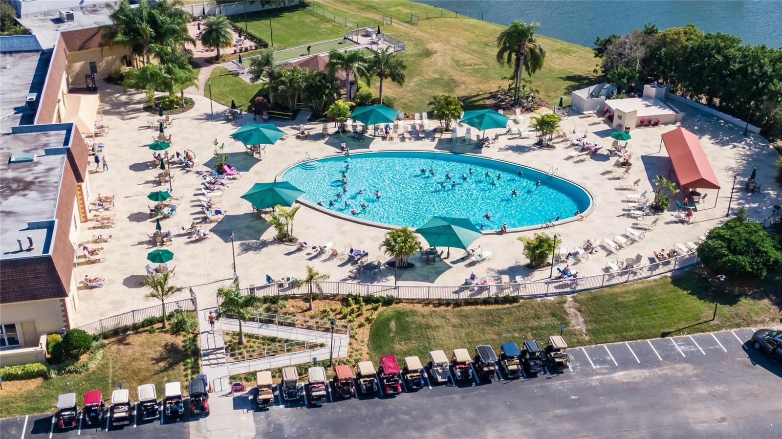 OAKLEY GREEN CONDO - Residential