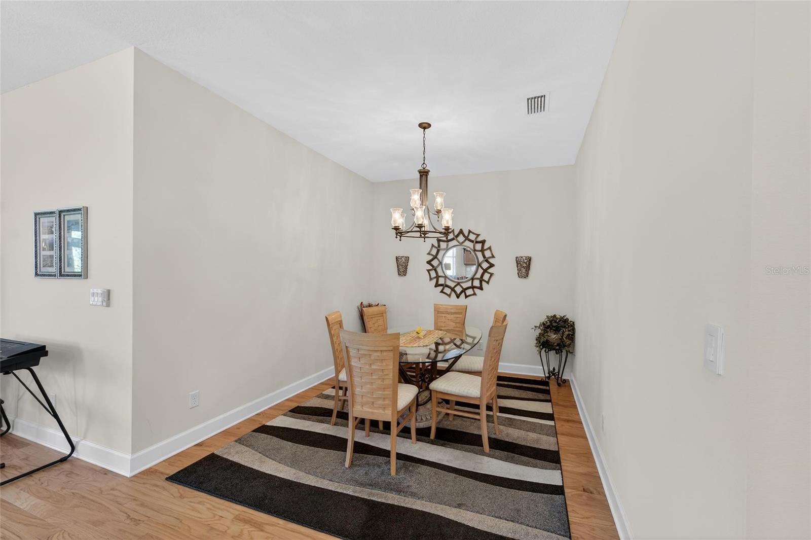 OAKLEY GREEN CONDO - Residential