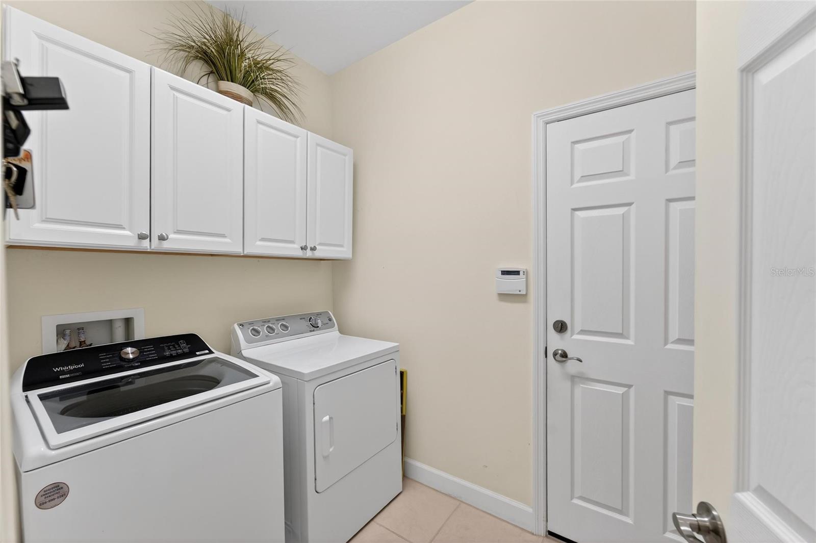 OAKLEY GREEN CONDO - Residential