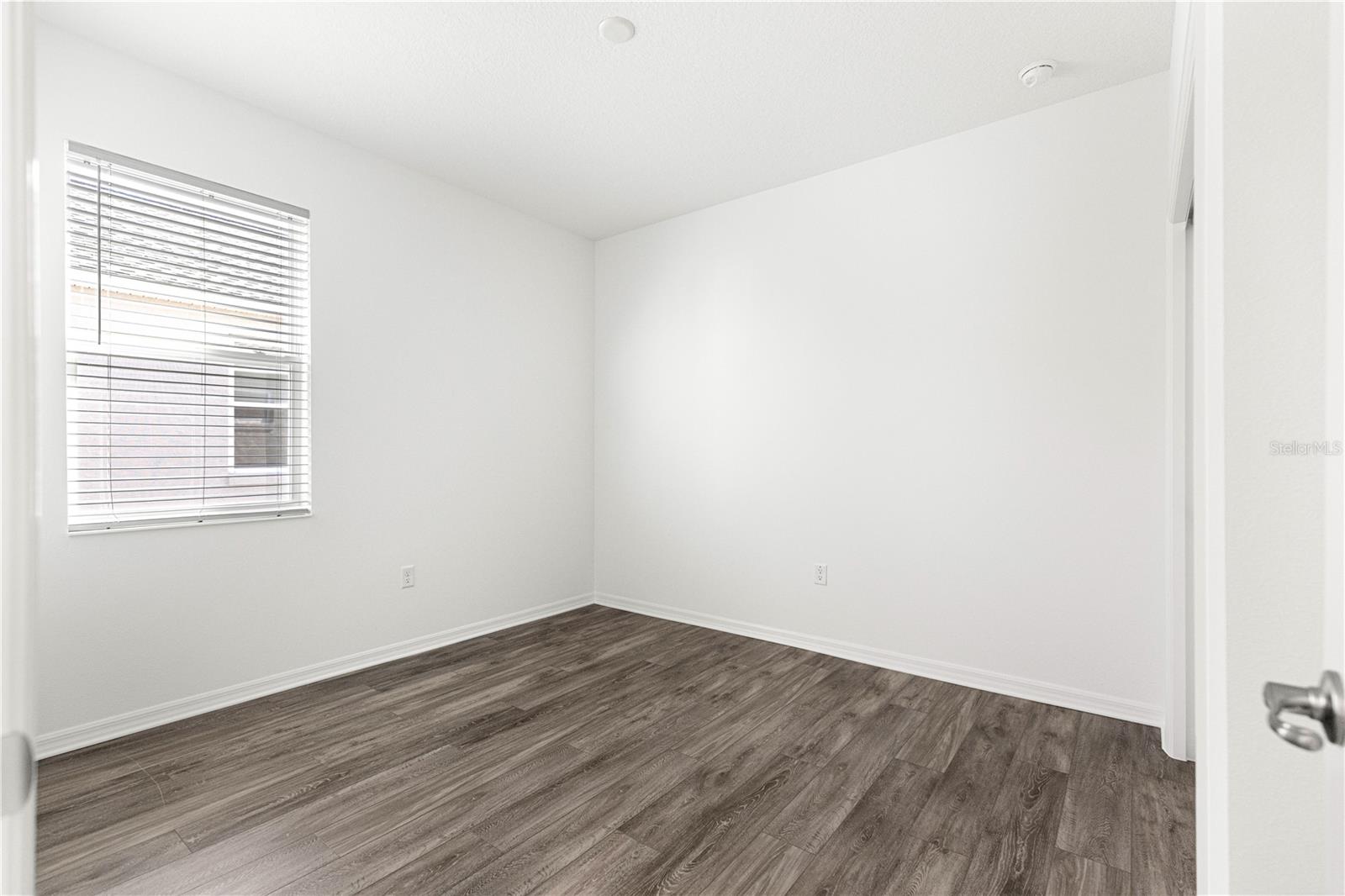 ON TOP OF THE WORLD - Residential