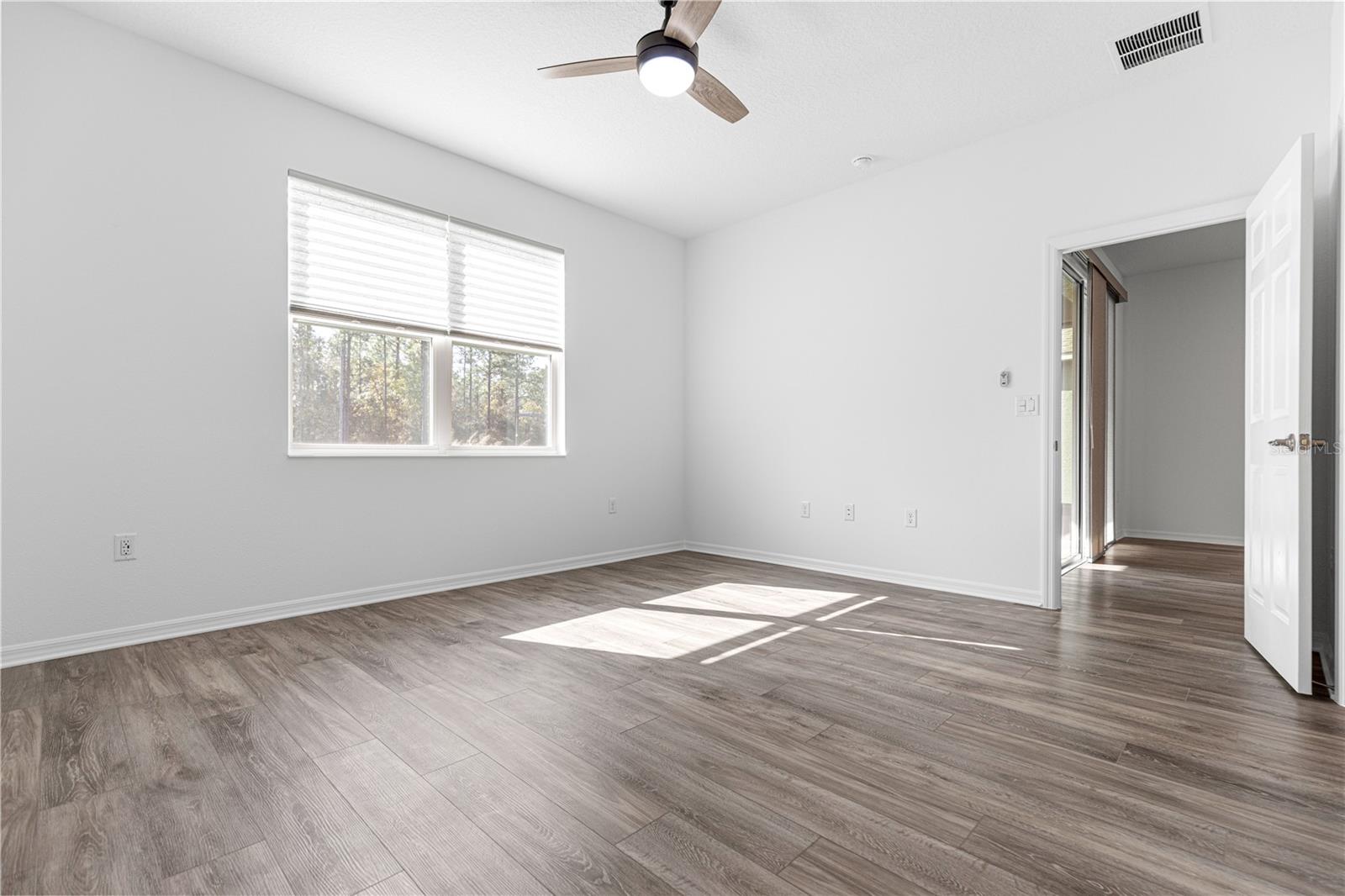 ON TOP OF THE WORLD - Residential