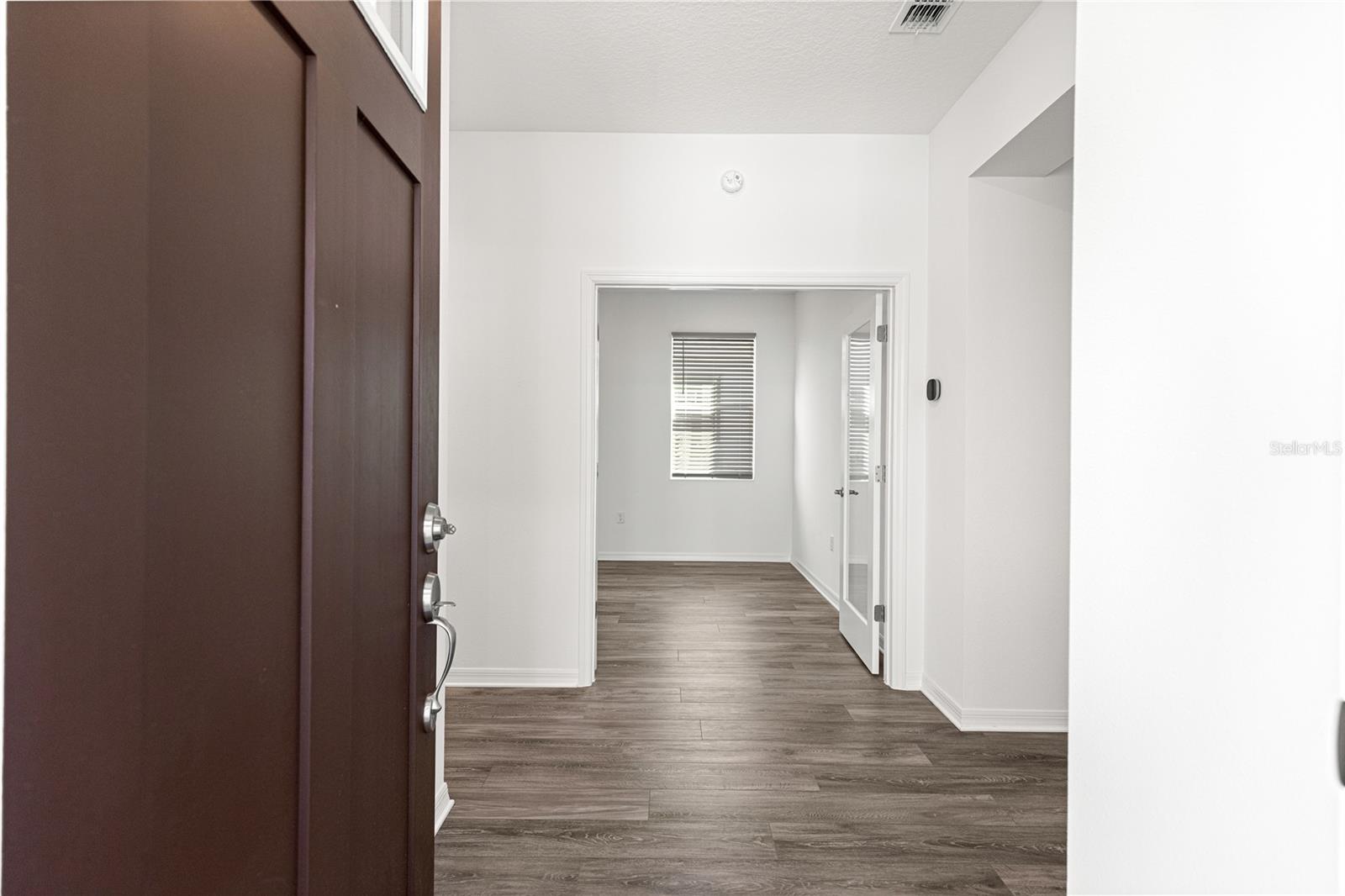 ON TOP OF THE WORLD - Residential