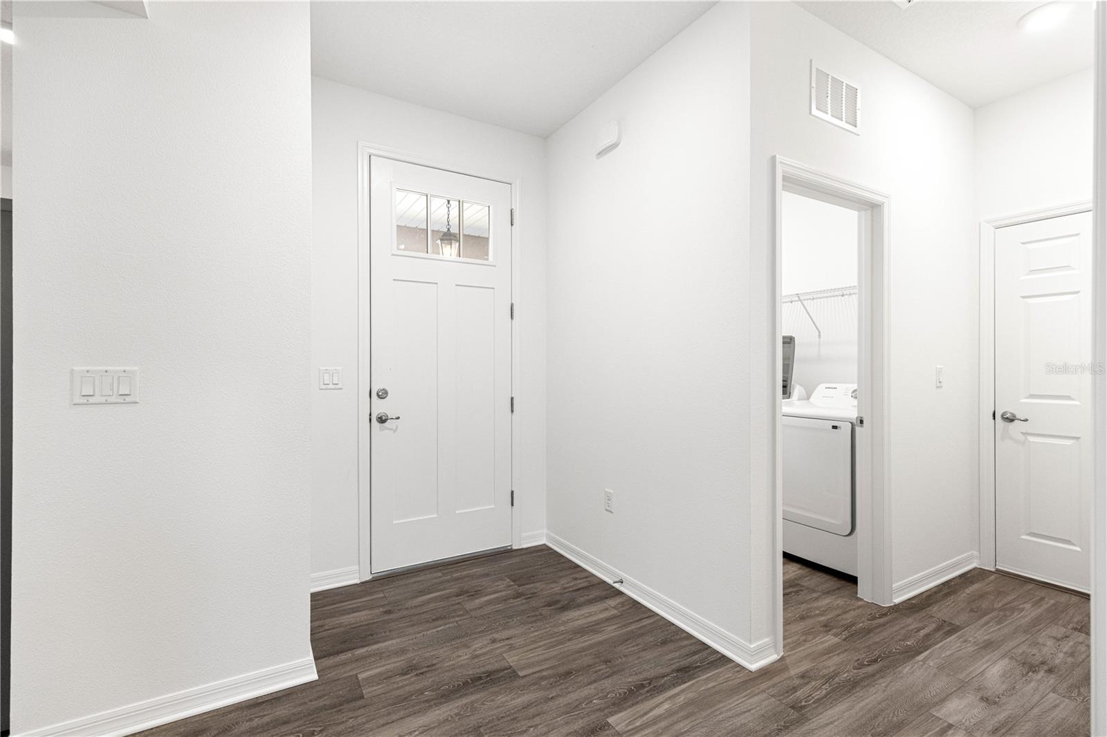 ON TOP OF THE WORLD - Residential