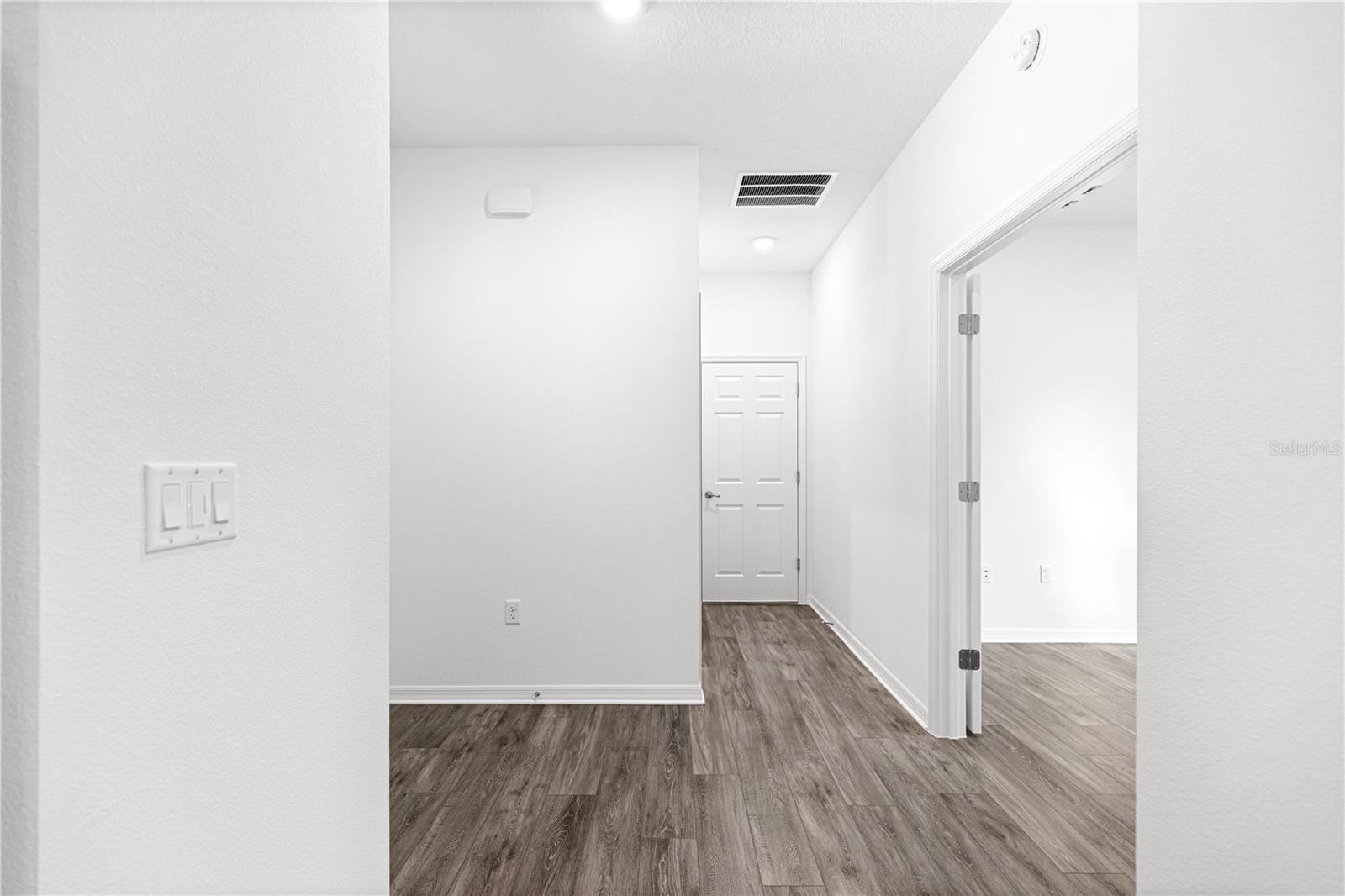 ON TOP OF THE WORLD - Residential