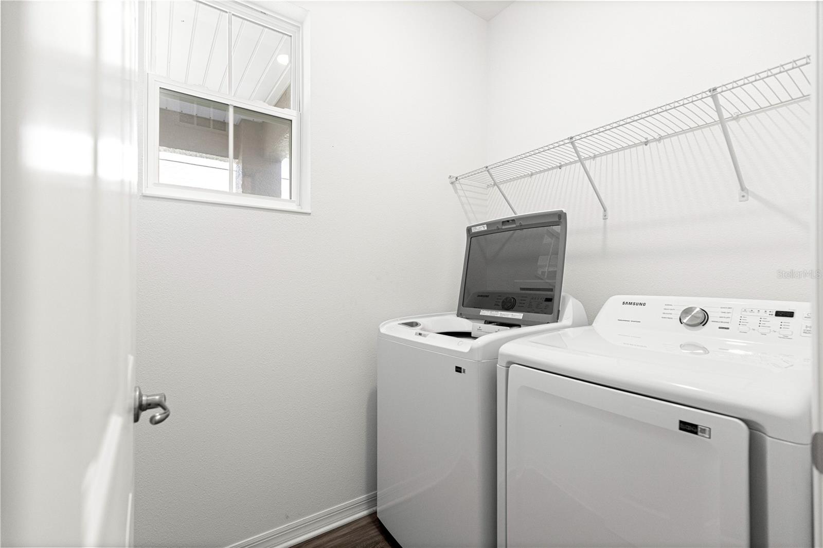 ON TOP OF THE WORLD - Residential