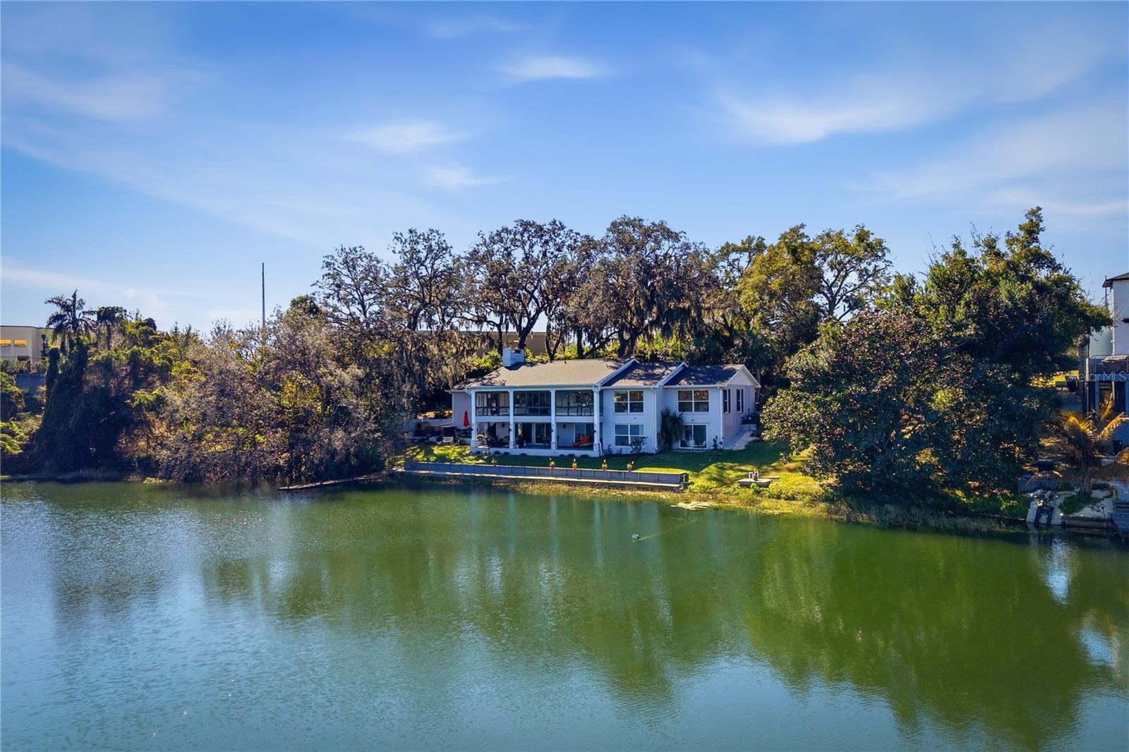 3105 S LAKESHORE COURT