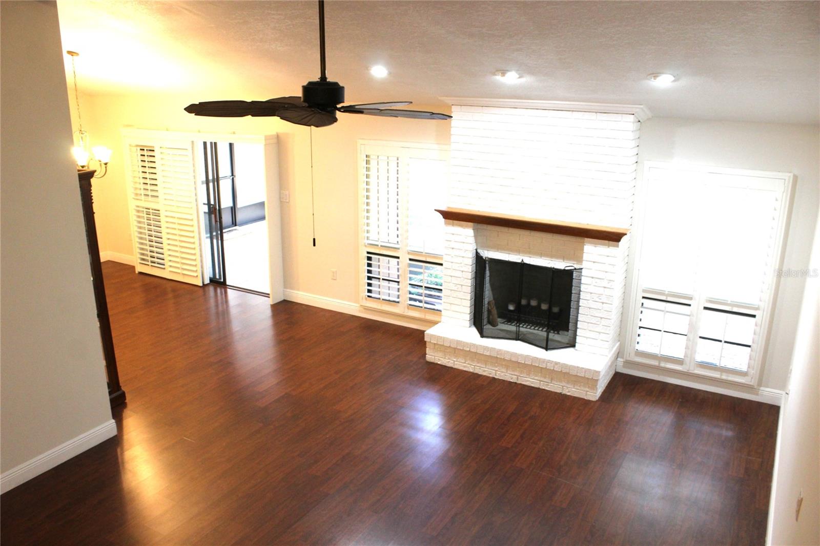 104 OAKS COURT
