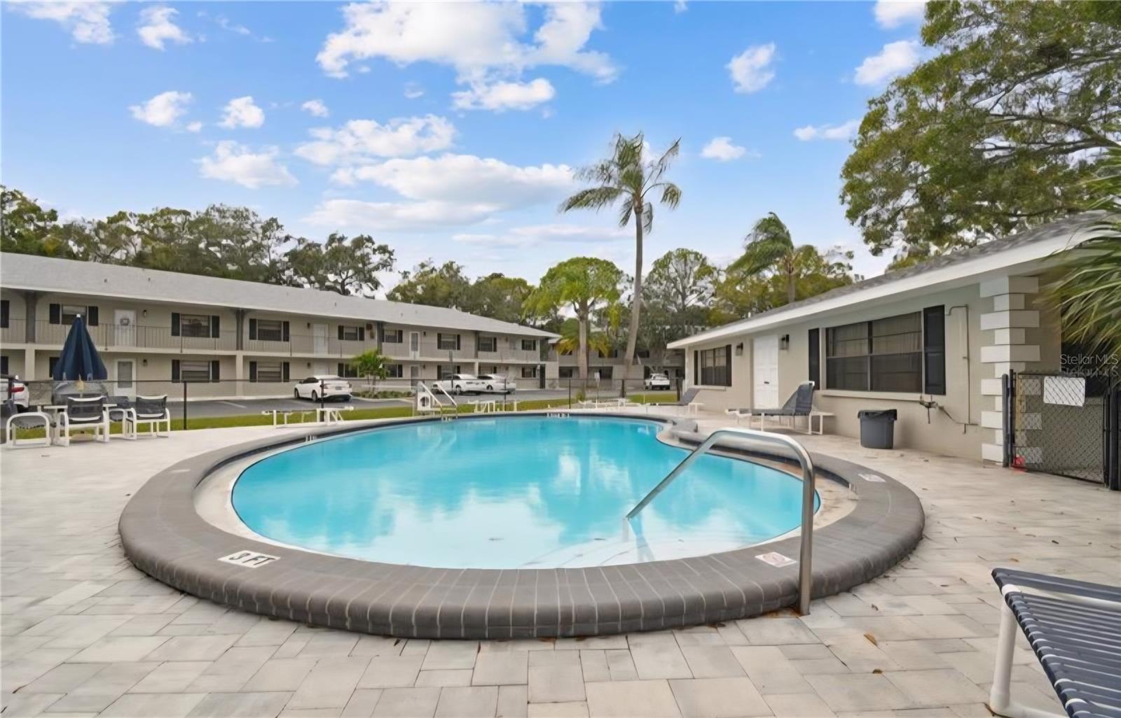 LAFAYETTE SQUARE CONDO - Residential