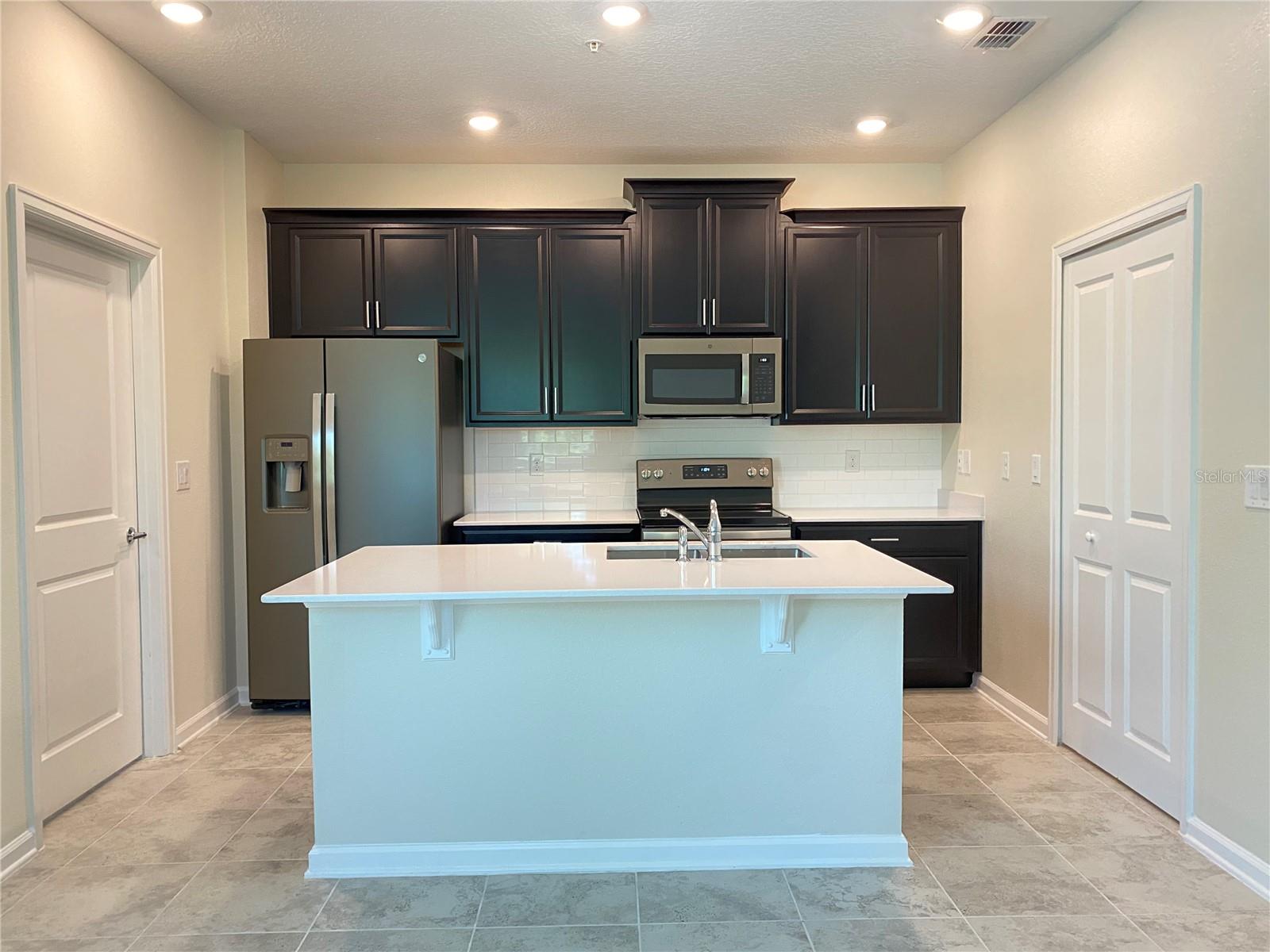 CRYSTAL CREEK - Residential Lease