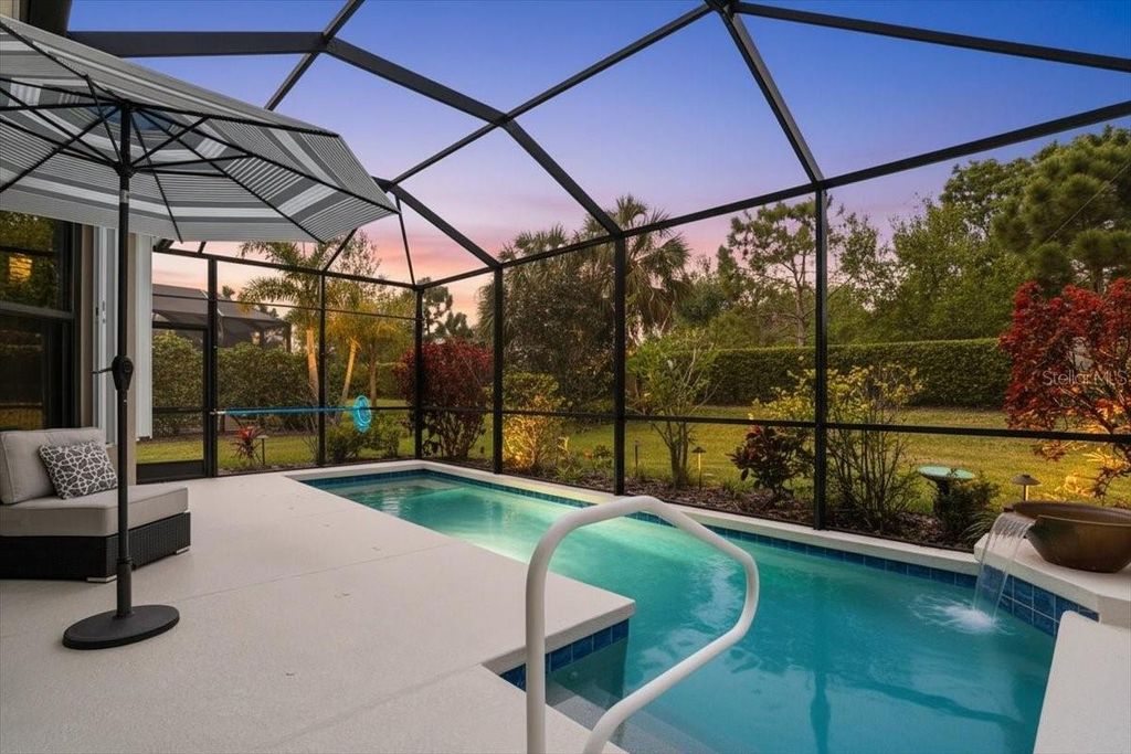 Photo of 10225 Highland Park Place, Palmetto, FL 34221 (MLS # A4687707)