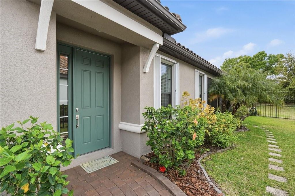 Photo of 10225 Highland Park Place, Palmetto, FL 34221 (MLS # A4687707)