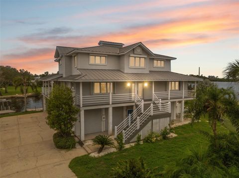 Photo of 1906 Gulfview Drive, Holiday, FL 34691 (MLS # TB8482035)