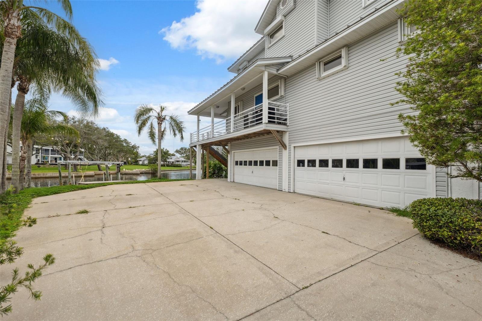 BAILEYS BLUFF ESTATES - Residential