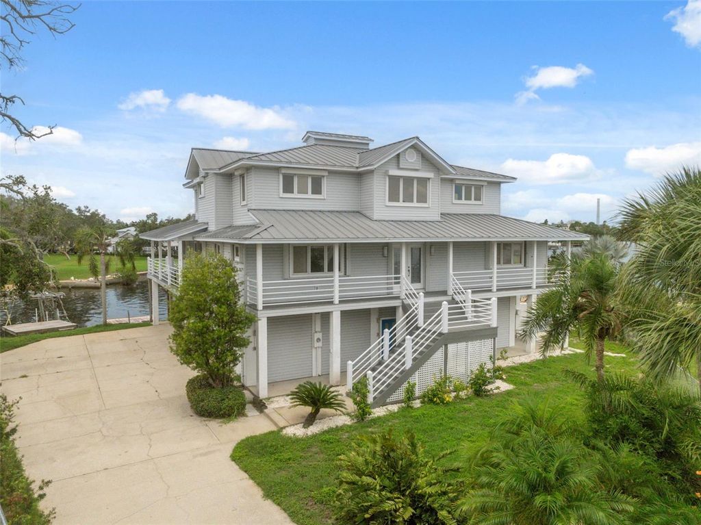 Photo of 1906 Gulfview Drive, Holiday, FL 34691 (MLS # TB8482035)