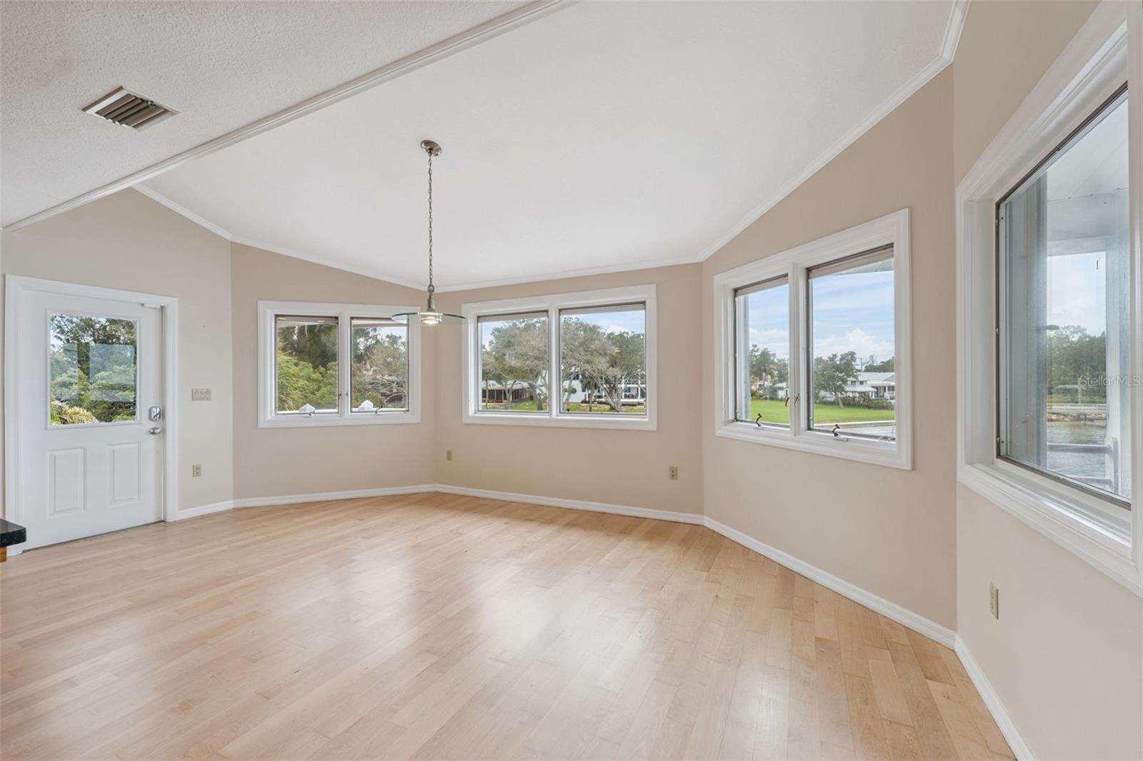 BAILEYS BLUFF ESTATES - Residential