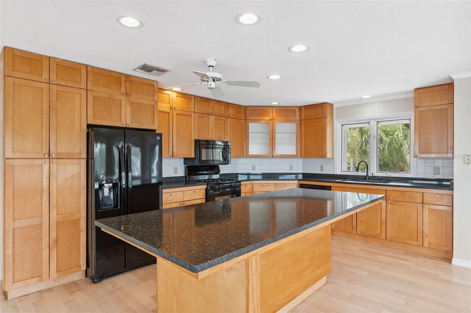 BAILEYS BLUFF ESTATES - Residential