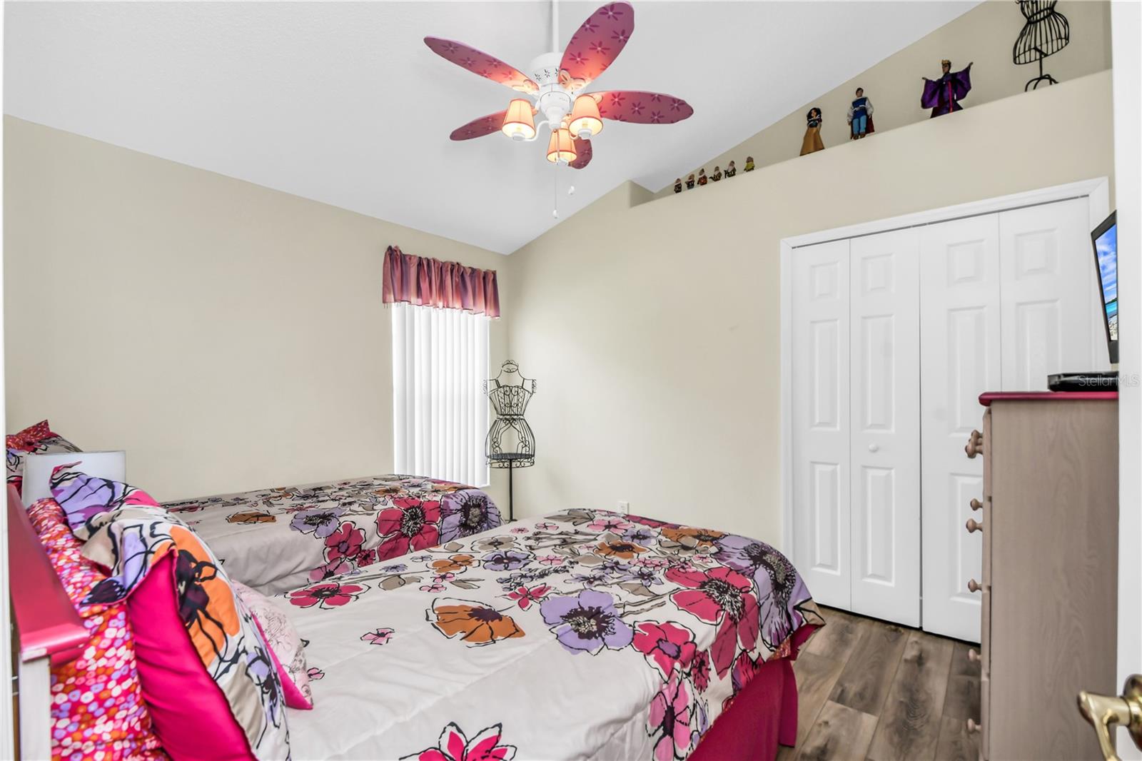 INDIAN CREEK PH 5 - Residential