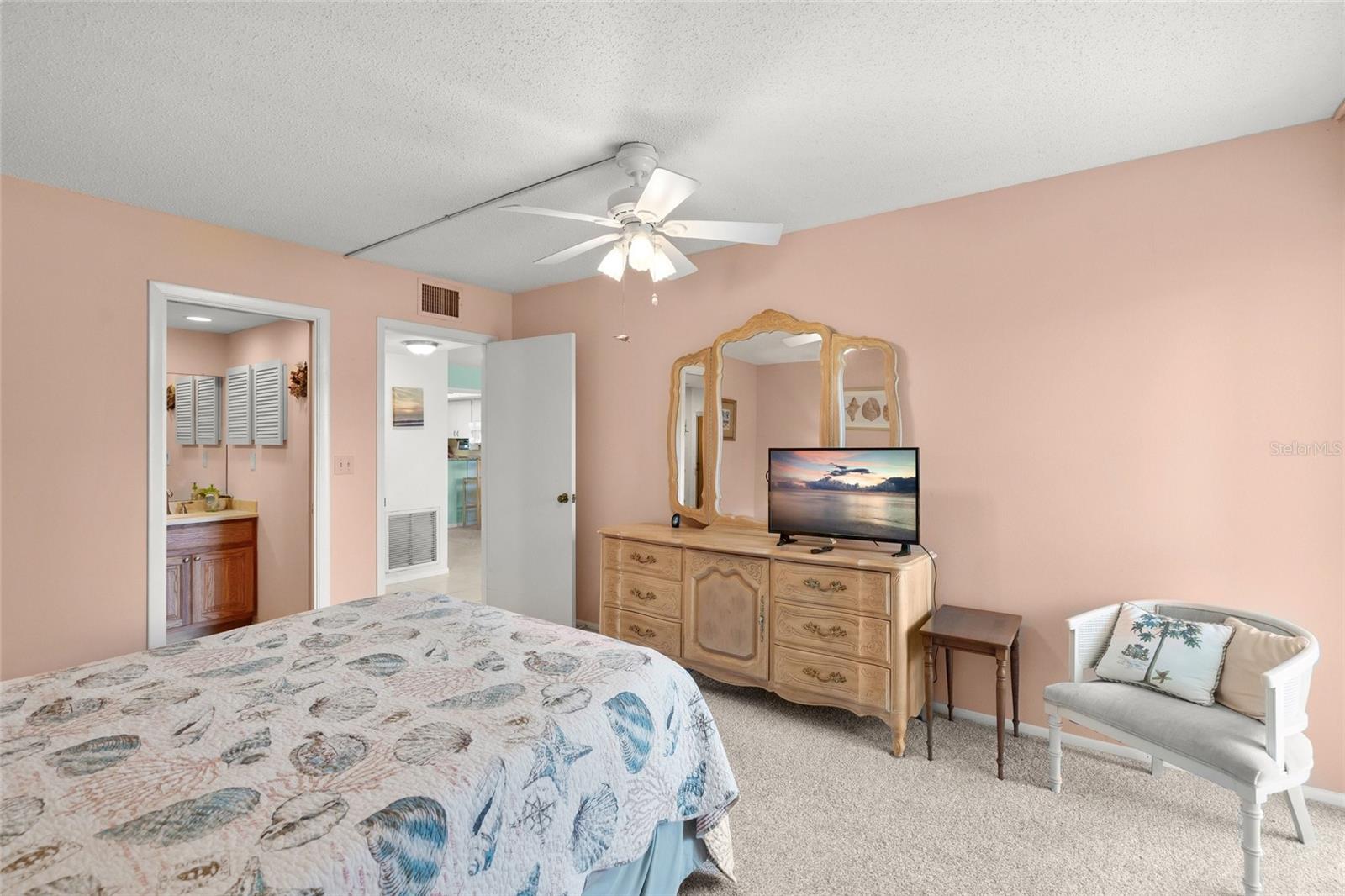 VALENCIA GARDEN II - Residential