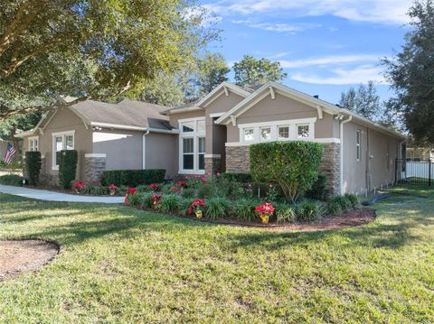 A home in APOPKA