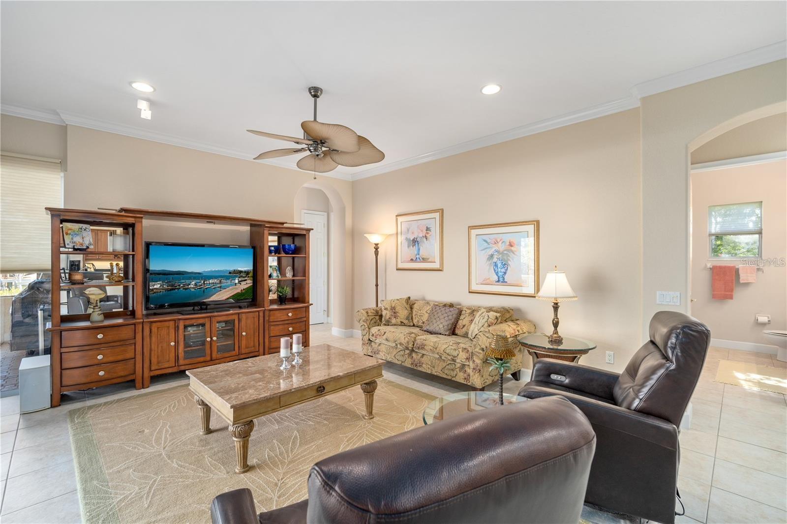 WATERLEFE GOLF & RIVER CLUB - Residential Lease