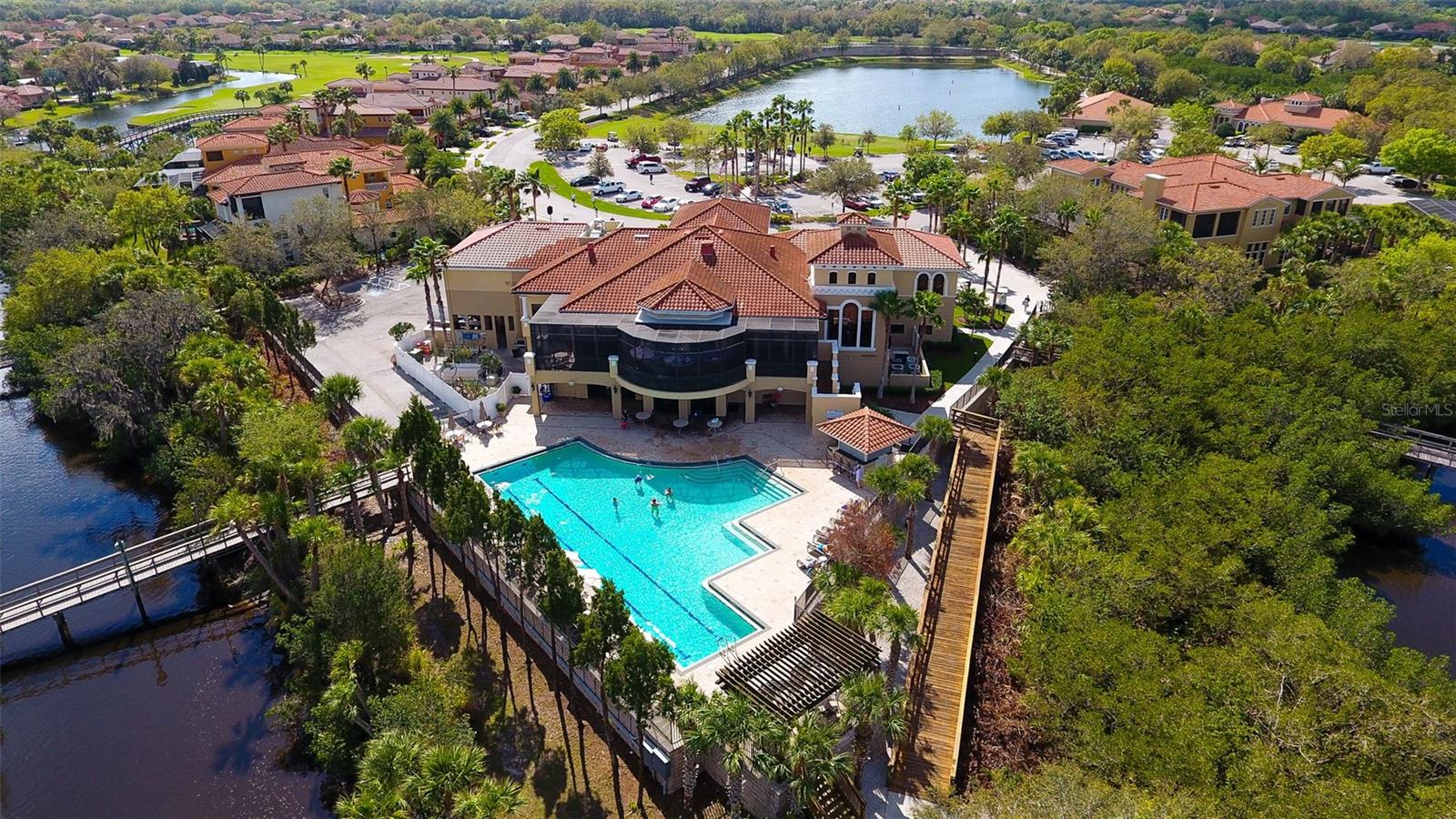 WATERLEFE GOLF & RIVER CLUB - Residential Lease