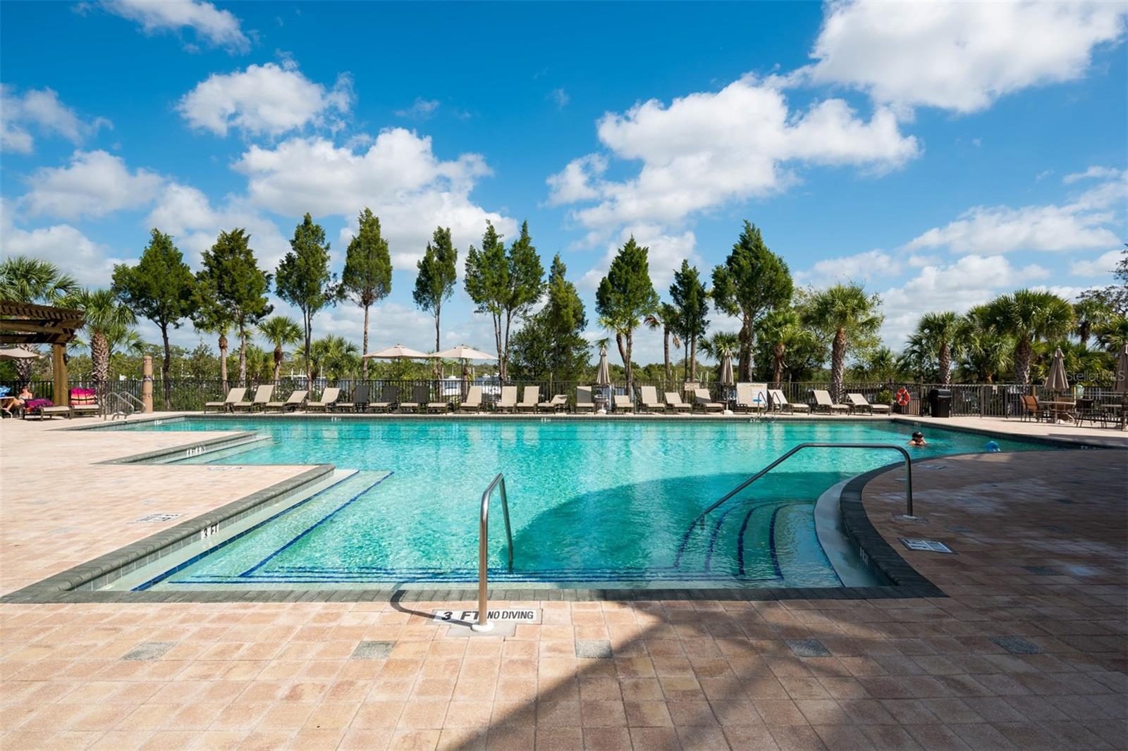 WATERLEFE GOLF & RIVER CLUB - Residential Lease