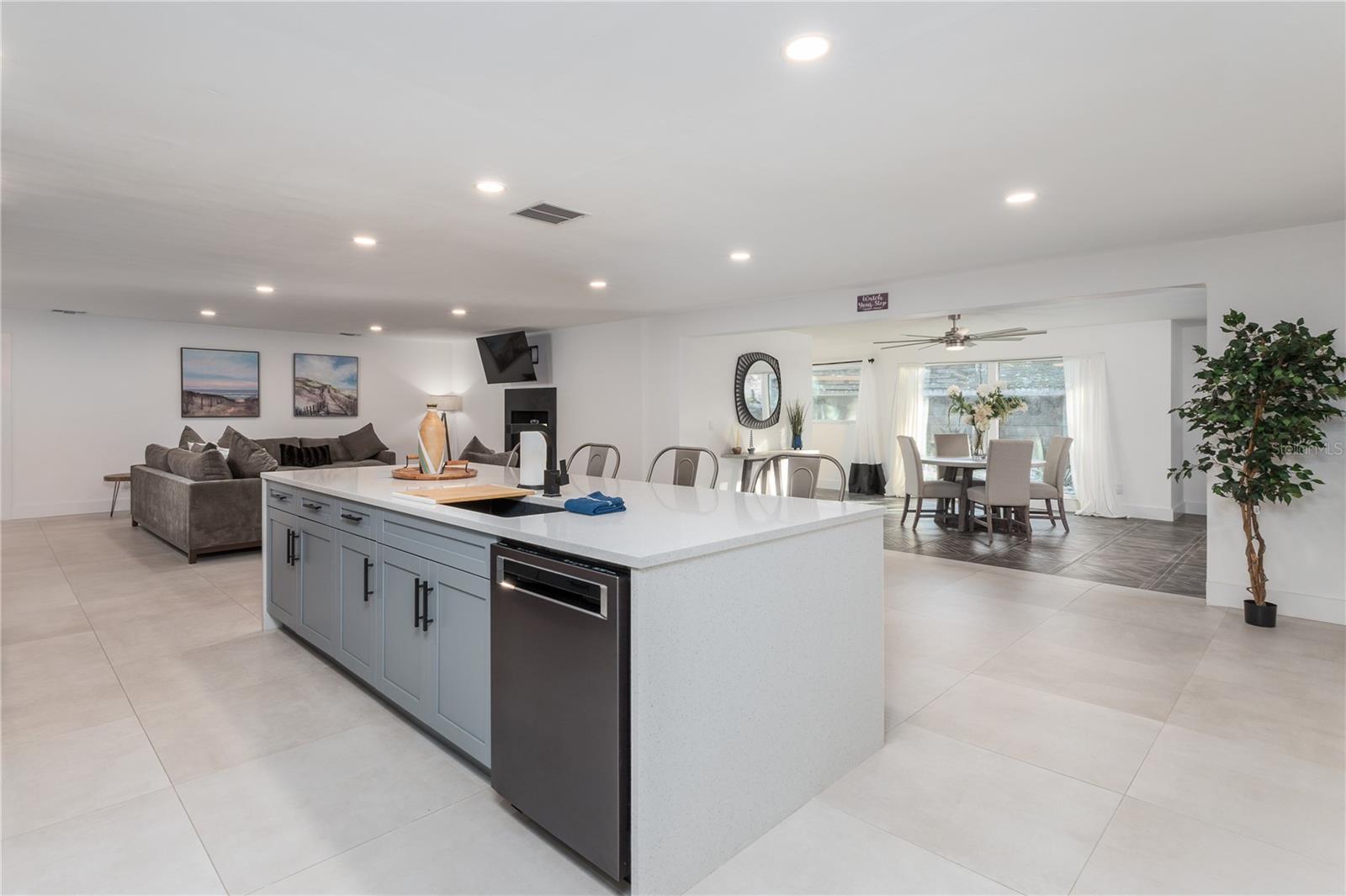 PATTY ANN 1ST ADD - Residential Lease