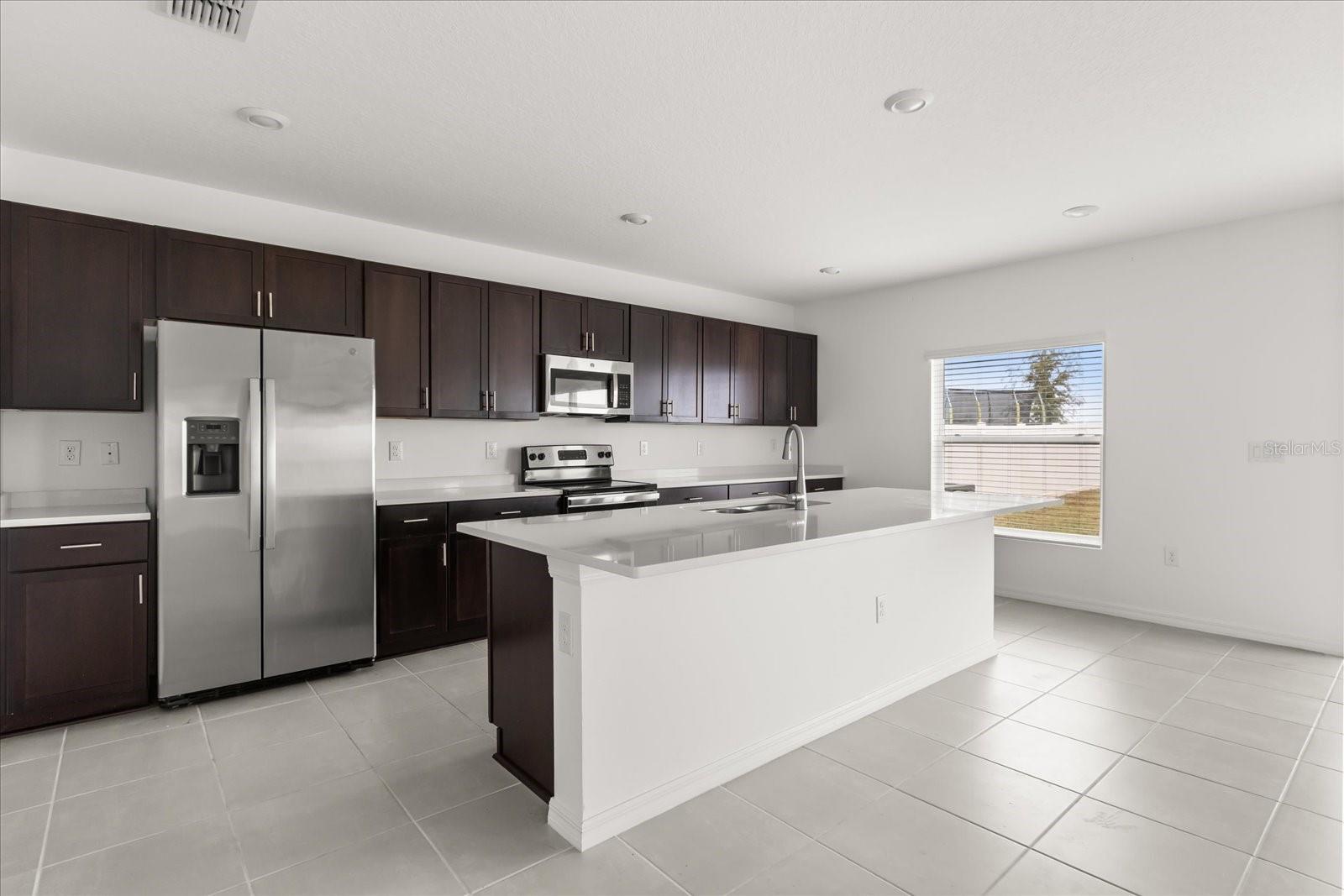 PARKSIDE AT ESTATES - Residential