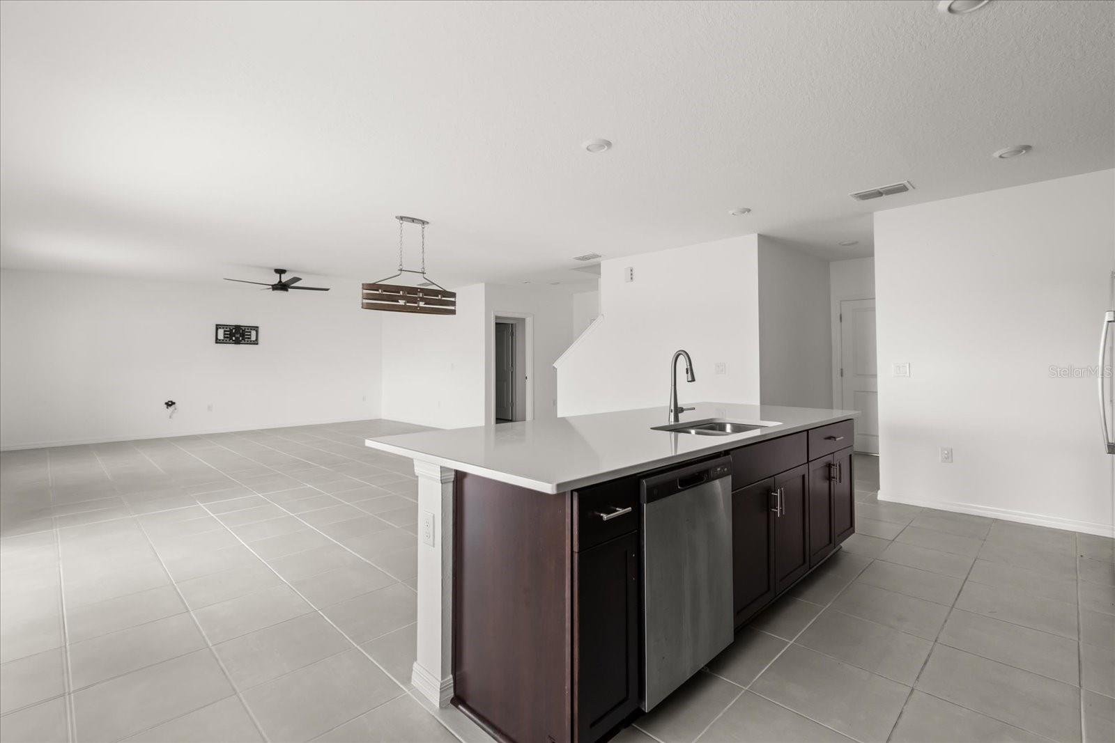 PARKSIDE AT ESTATES - Residential