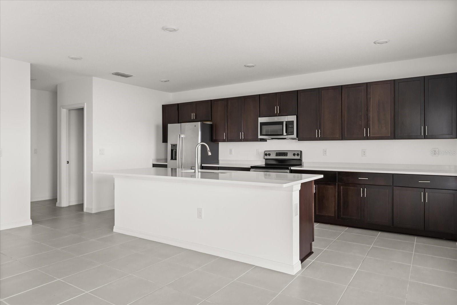 PARKSIDE AT ESTATES - Residential