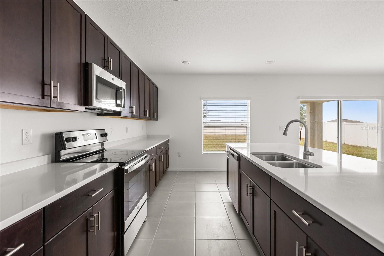 PARKSIDE AT ESTATES - Residential