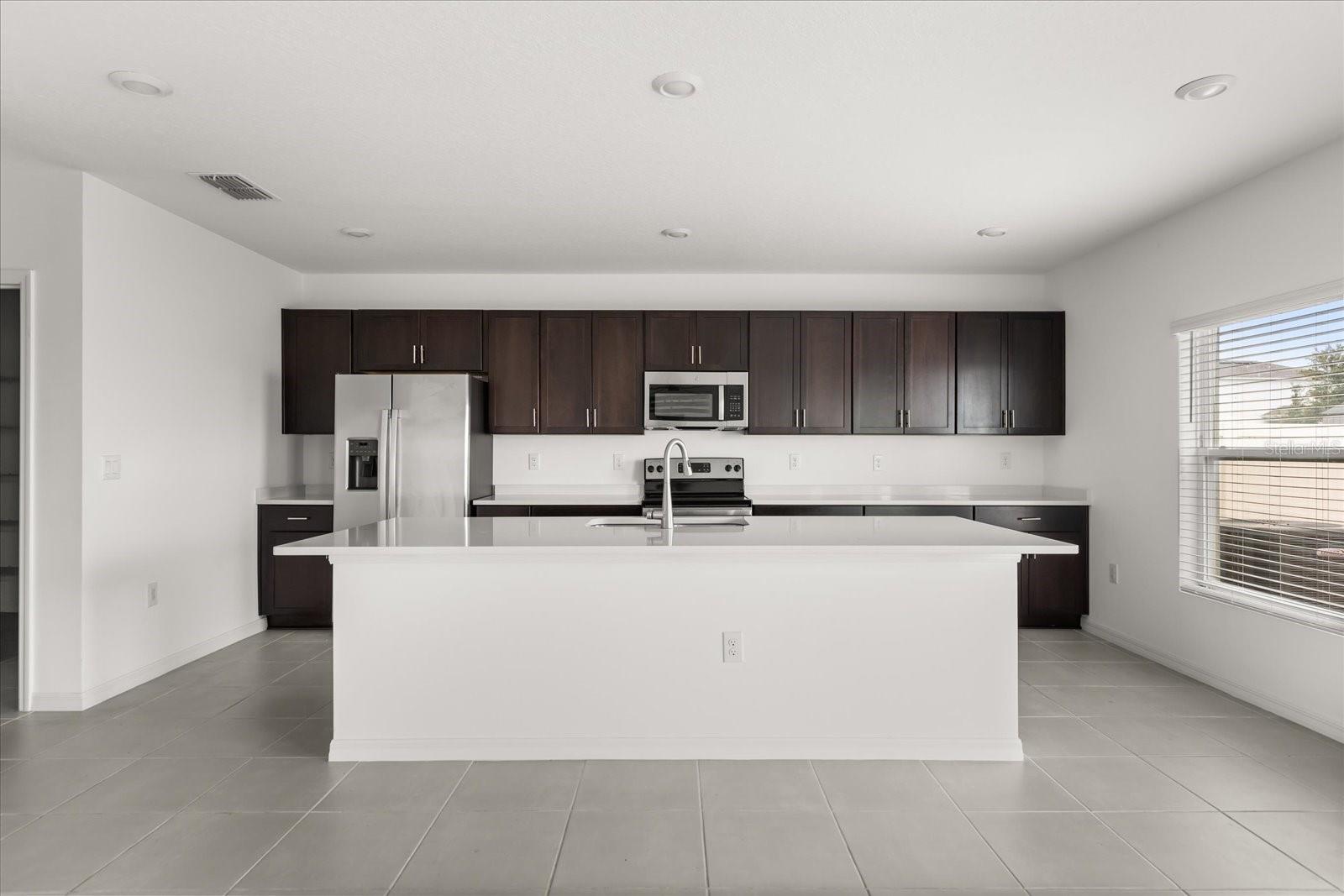 PARKSIDE AT ESTATES - Residential