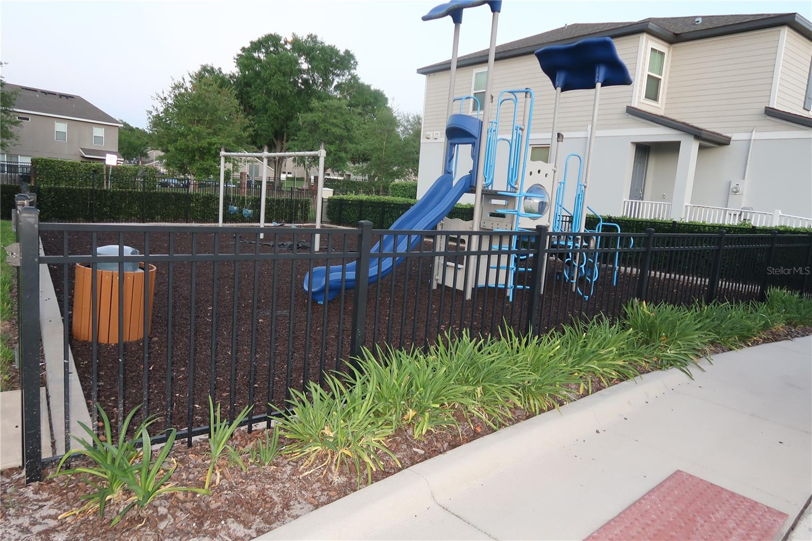 PRAIRIE MDWS - Residential