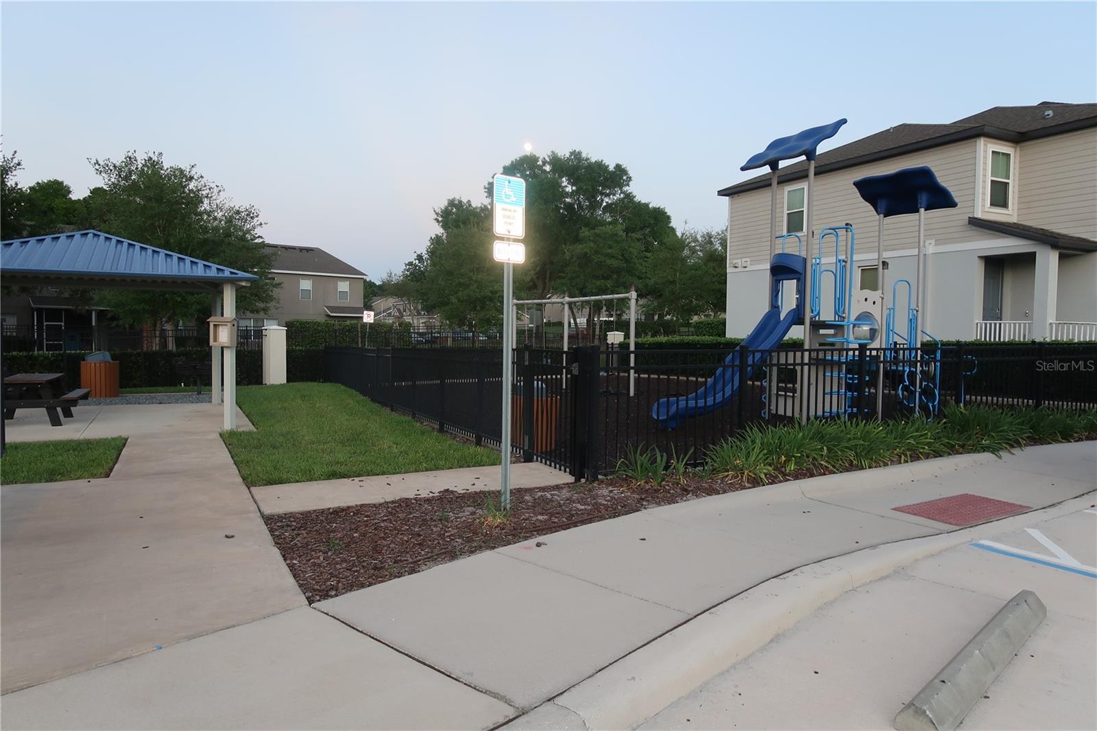 PRAIRIE MDWS - Residential