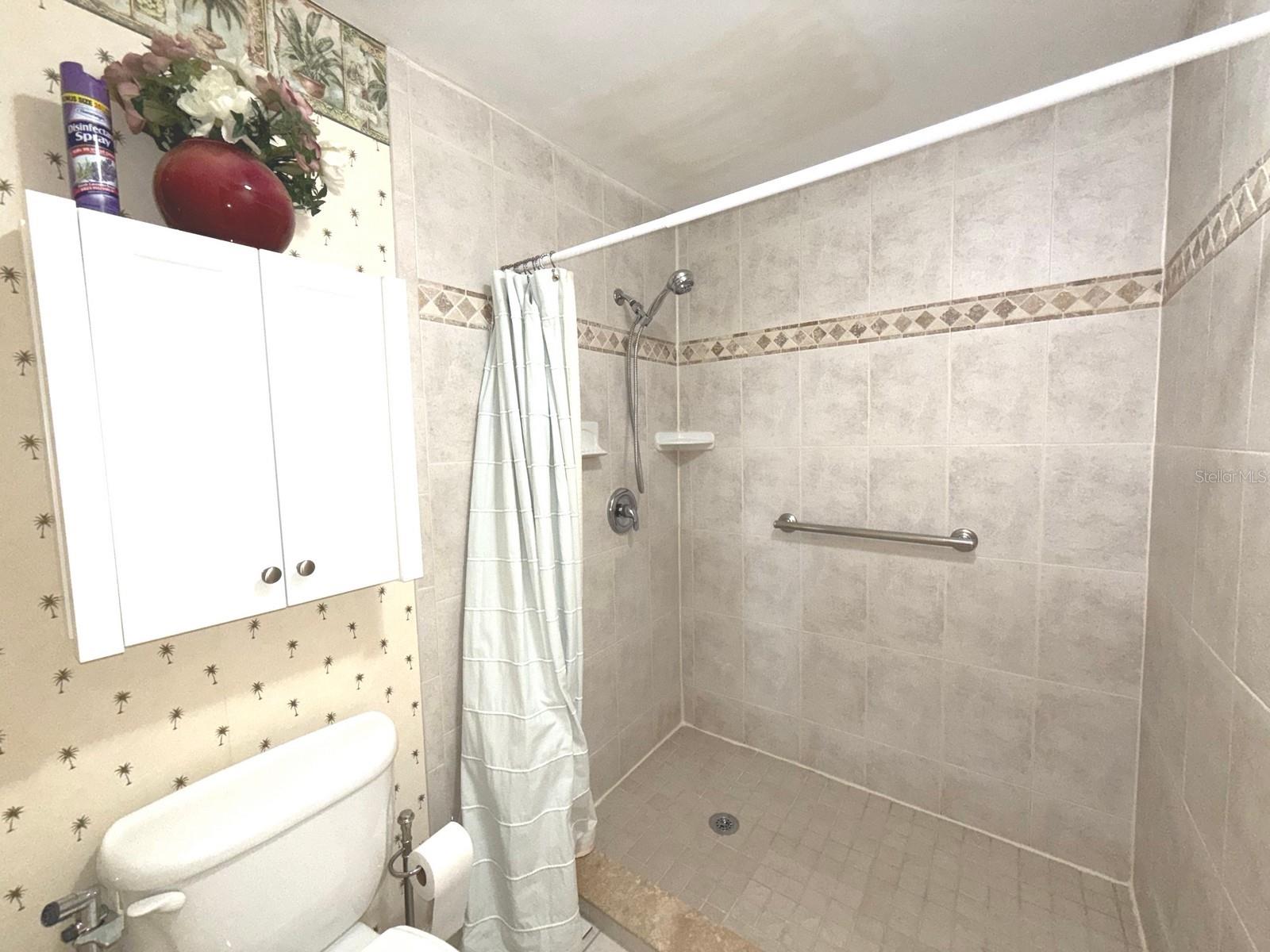 HARBOUR CLUB CONDO 2 - Residential